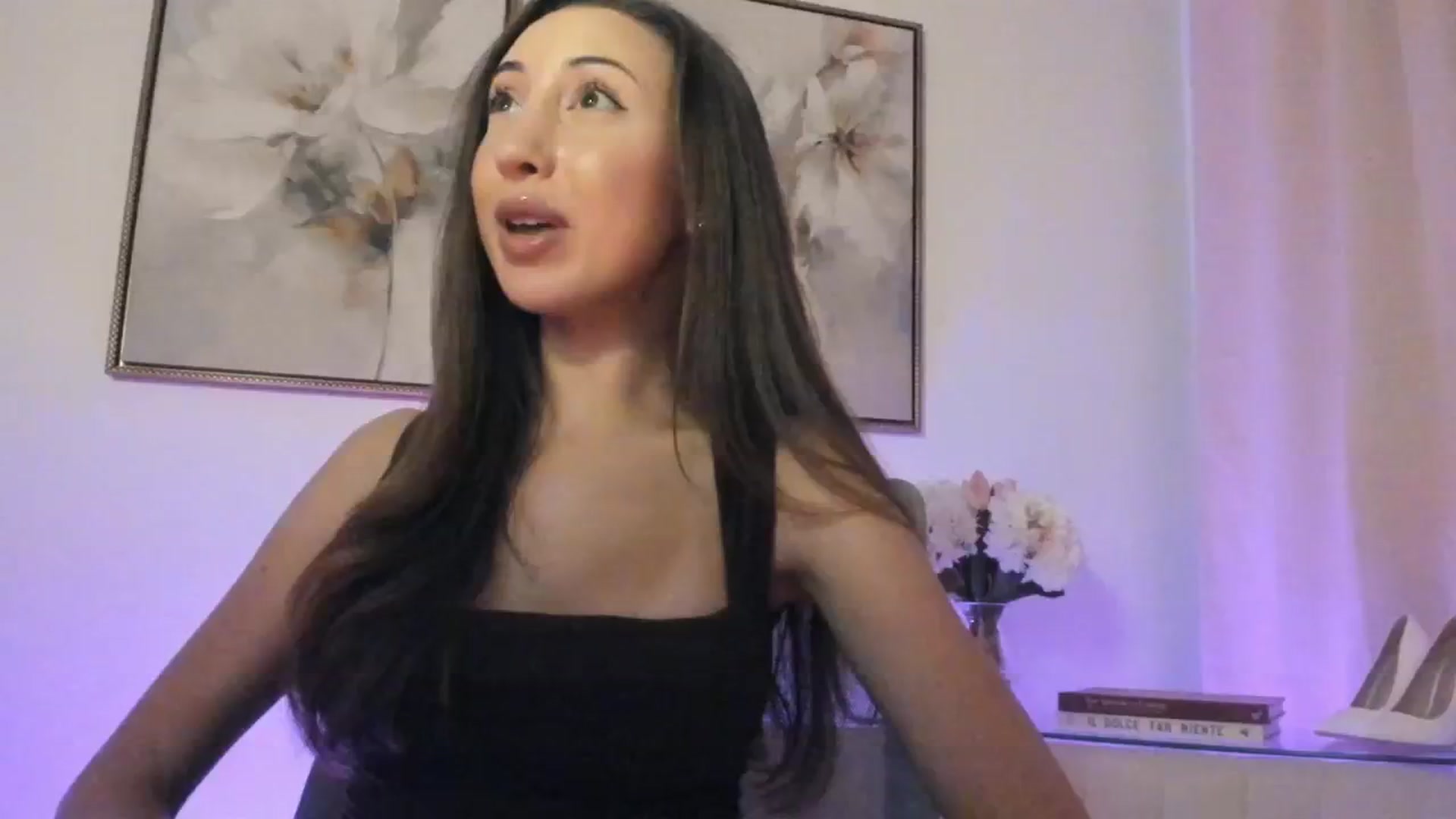 Gallery image thumbnail from goddessccleo's myfreecams stream on, 10/23/2025, 03:13 image 10 of 20