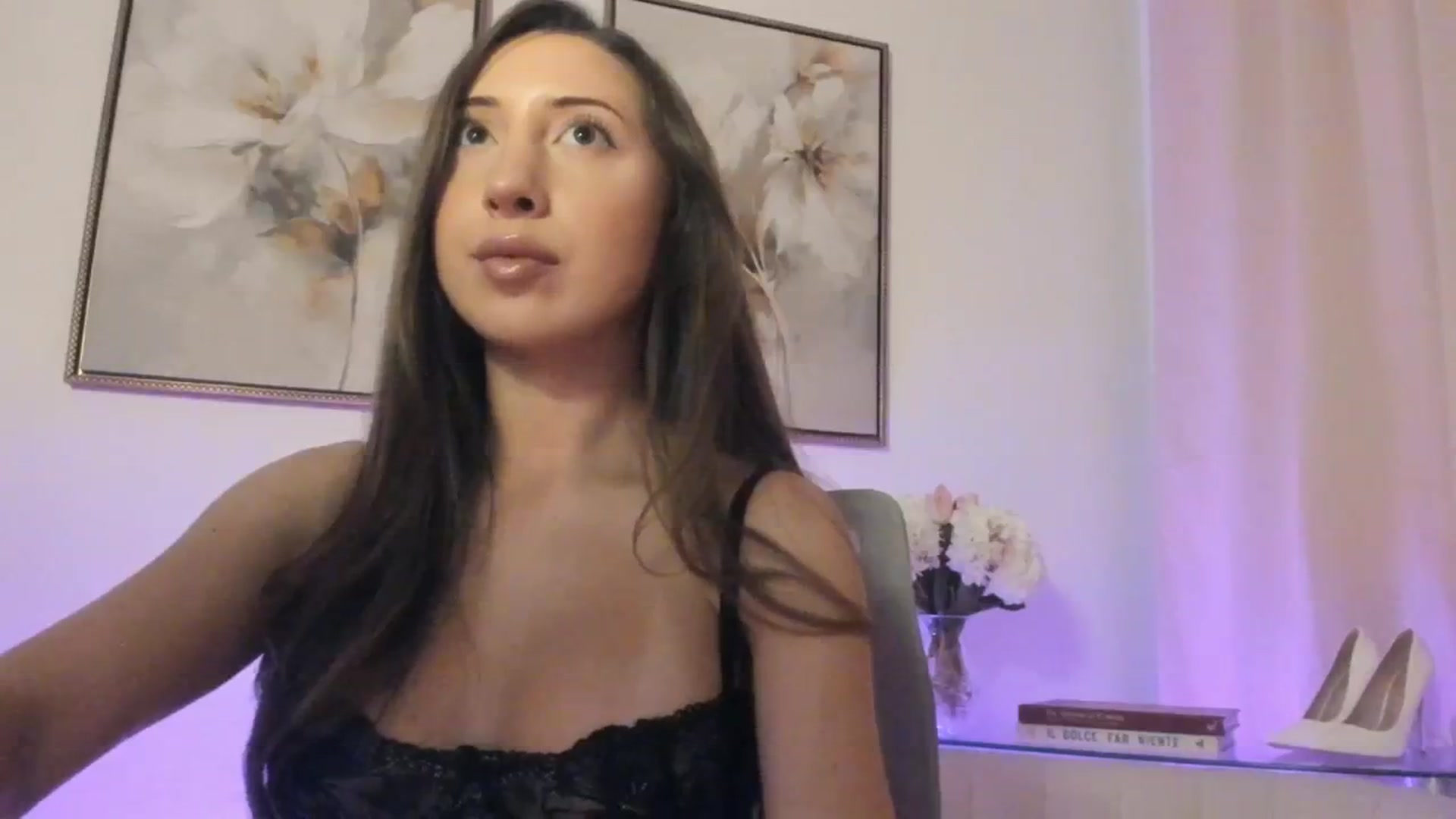 Gallery image thumbnail from goddessccleo's myfreecams stream on, 10/24/2025, 01:54 image 18 of 20