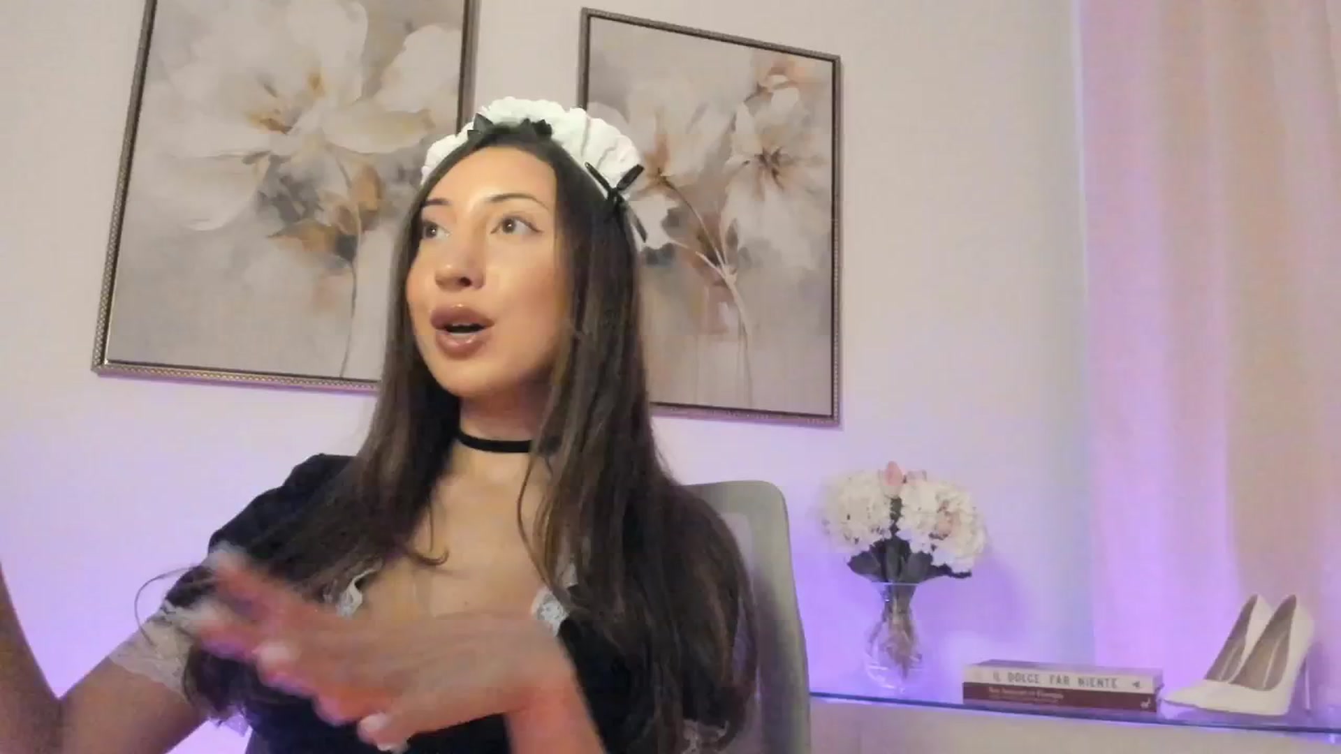 Gallery image thumbnail from goddessccleo's myfreecams stream on, 10/31/2025, 03:07 image 17 of 20