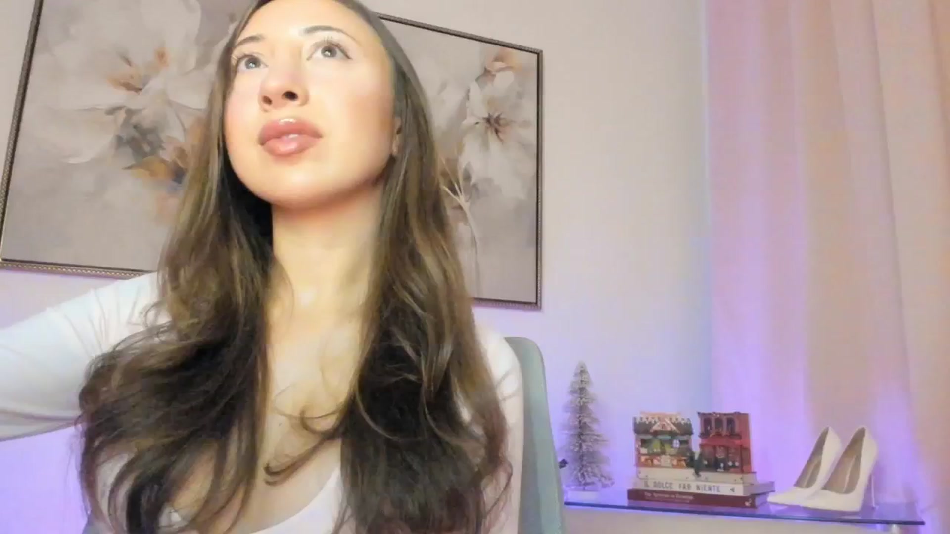 Gallery image thumbnail from goddessccleo's myfreecams stream on, 11/04/2025, 04:01 image 1 of 20