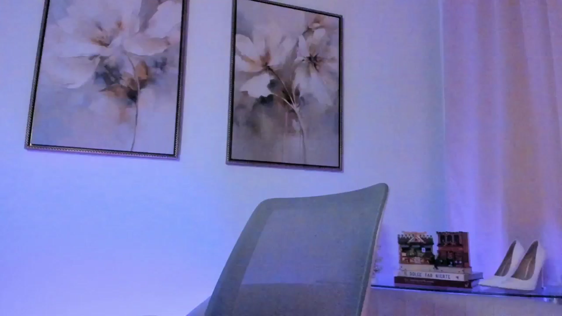 Gallery image thumbnail from goddessccleo's myfreecams stream on, 11/08/2025, 05:38 image 5 of 20