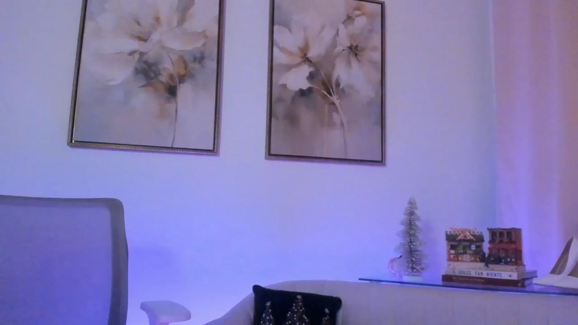 Gallery image thumbnail from goddessccleo's myfreecams stream on, 11/19/2025, 03:55 image 8 of 20