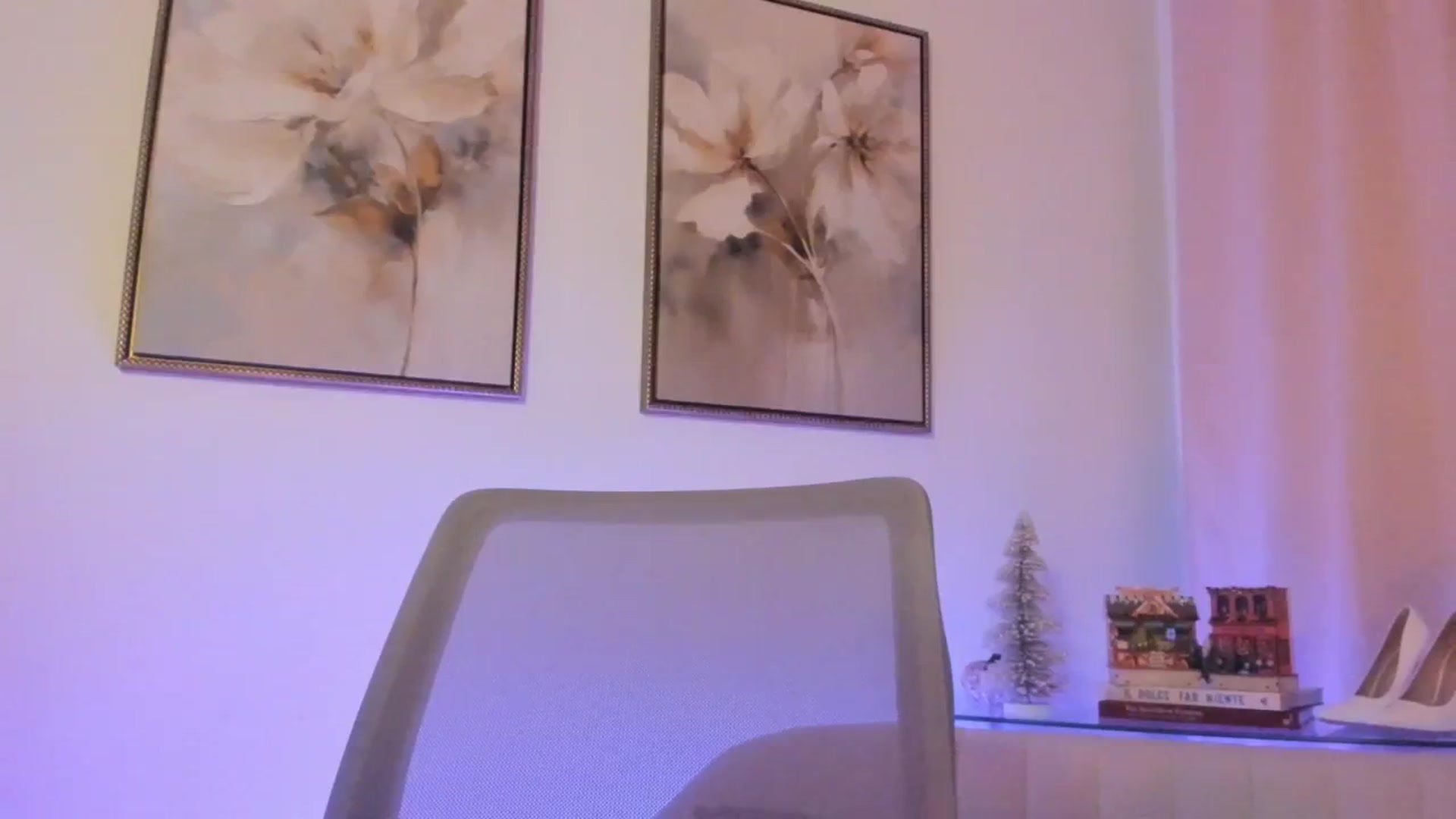 Gallery image thumbnail from goddessccleo's myfreecams stream on, 11/21/2025, 04:05 image 17 of 20