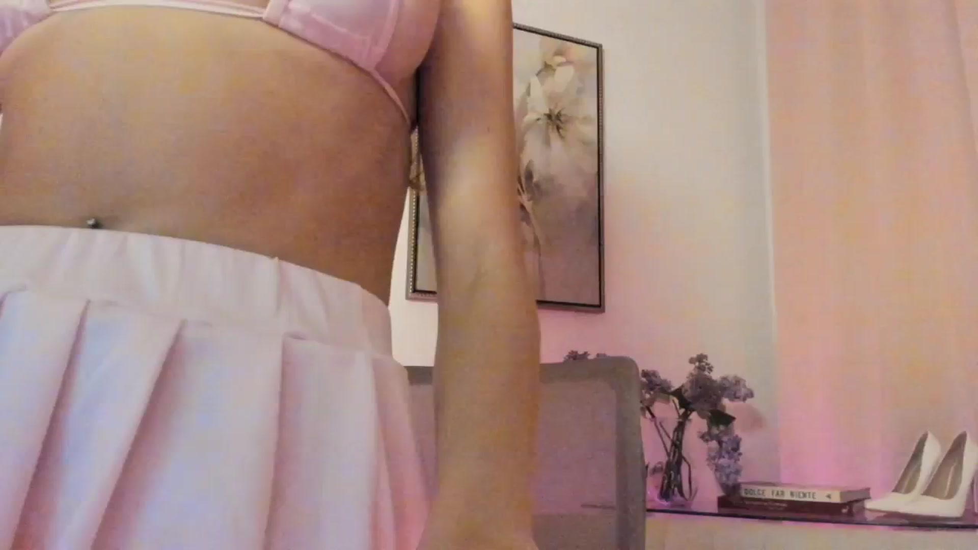 Gallery image thumbnail from goddessccleo's myfreecams stream on, 11/27/2025, 03:34 image 15 of 20
