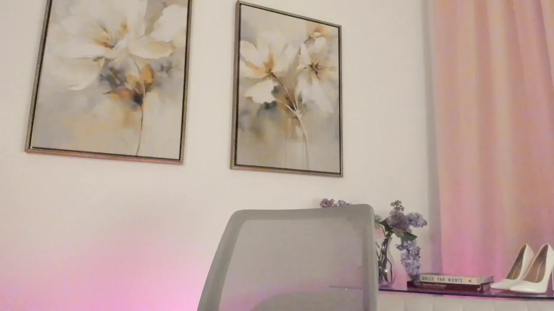 Gallery image thumbnail from goddessccleo's myfreecams stream on, 11/29/2025, 04:42 image 16 of 20