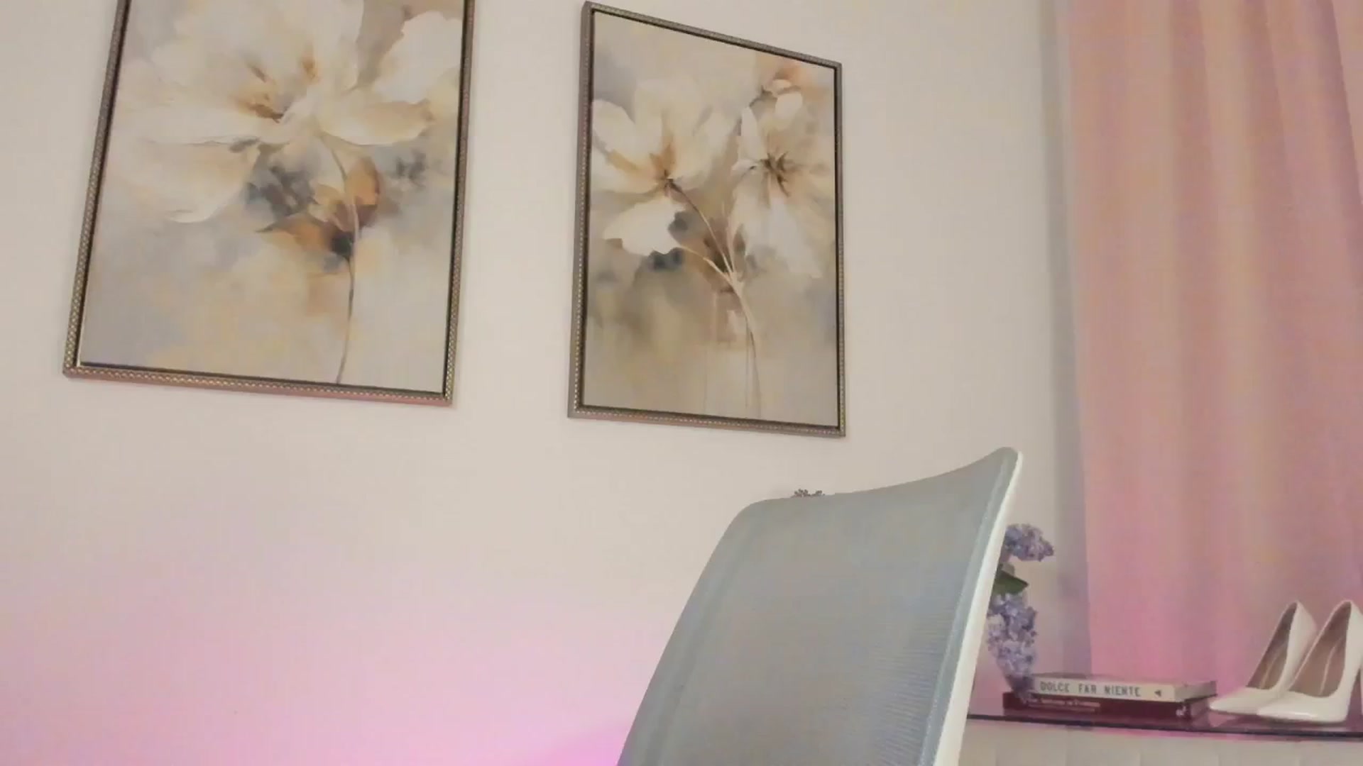 Gallery image thumbnail from goddessccleo's myfreecams stream on, 11/30/2025, 04:45 image 12 of 20