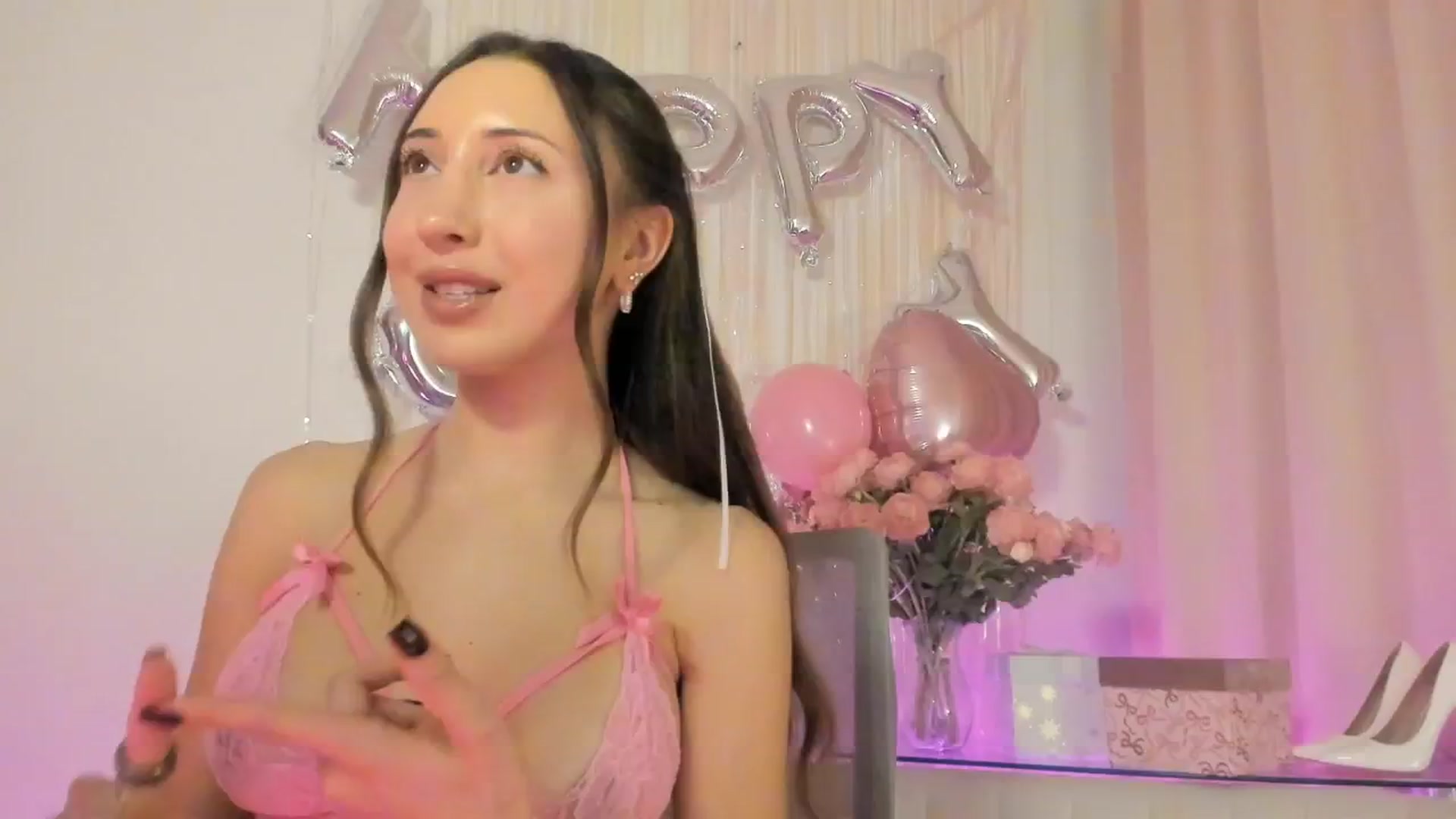 Gallery image thumbnail from goddessccleo's myfreecams stream on, 12/04/2025, 02:29 image 20 of 20