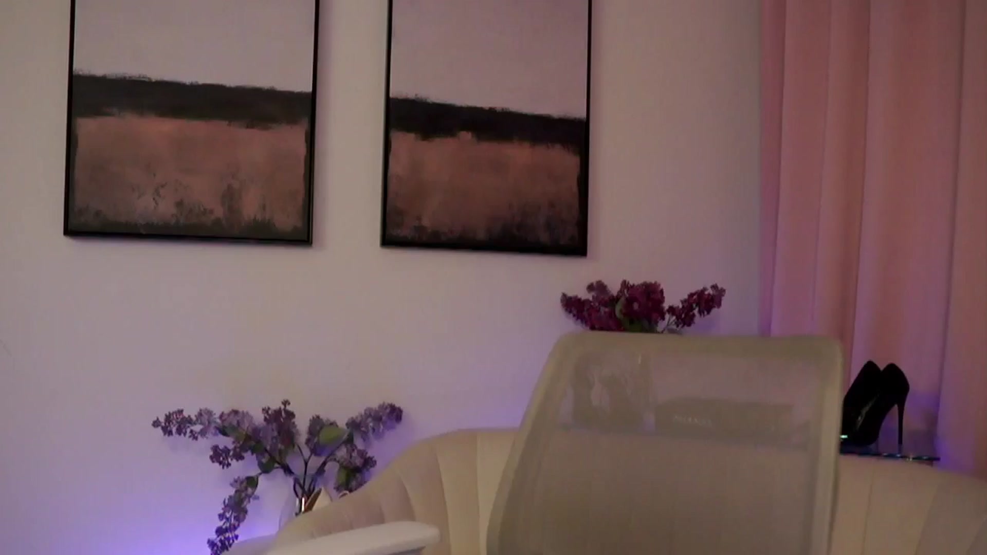 Gallery image thumbnail from goddessccleo's myfreecams stream on, 01/12/2026, 04:28 image 9 of 20