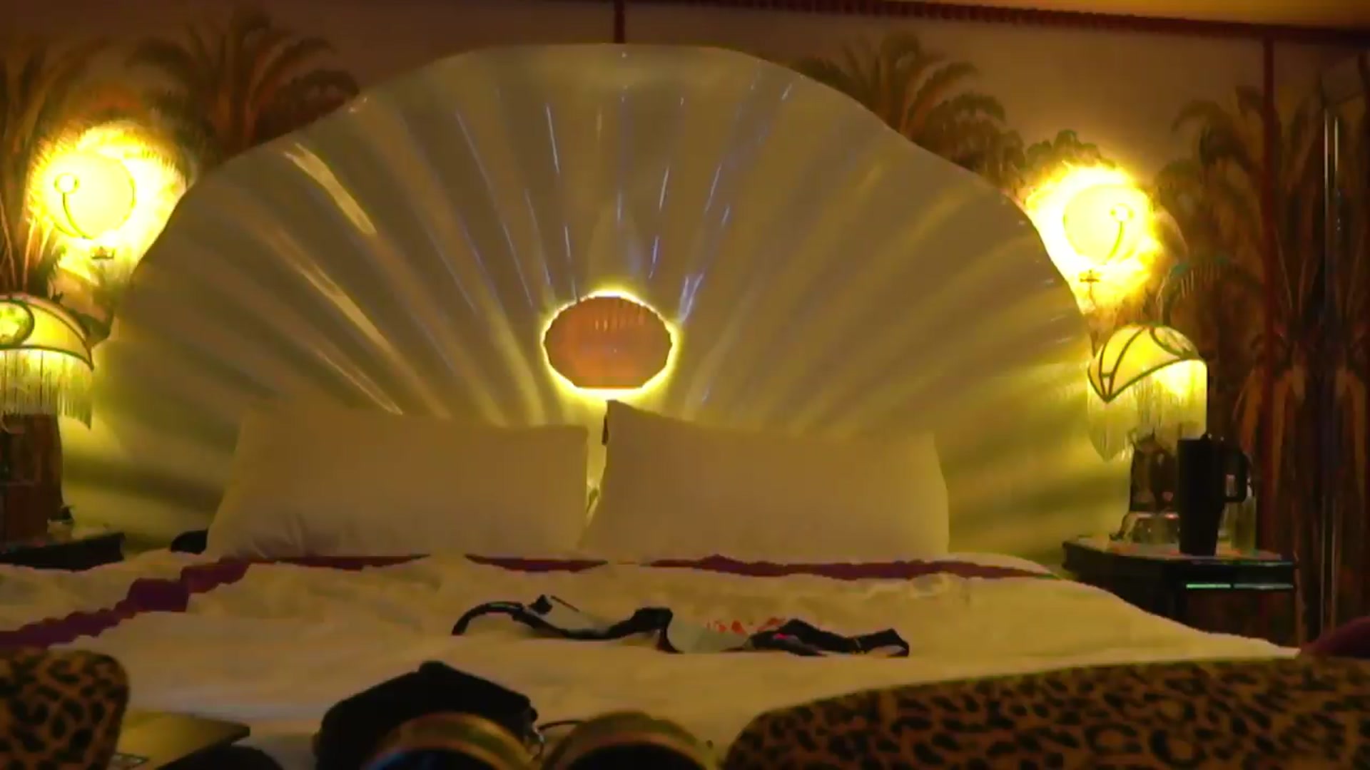 Gallery image thumbnail from goddessccleo's myfreecams stream on, 05/29/2026, 04:17 image 3 of 20