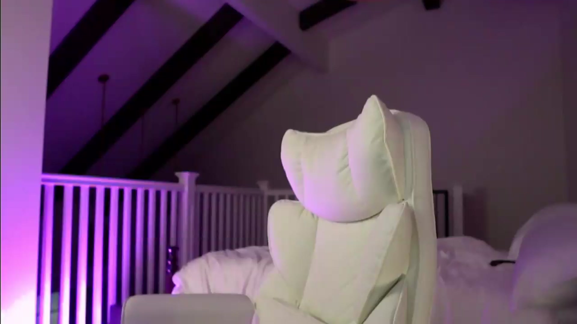 Gallery image thumbnail from goddessccleo's myfreecams stream on, 06/29/2026, 03:38 image 18 of 20