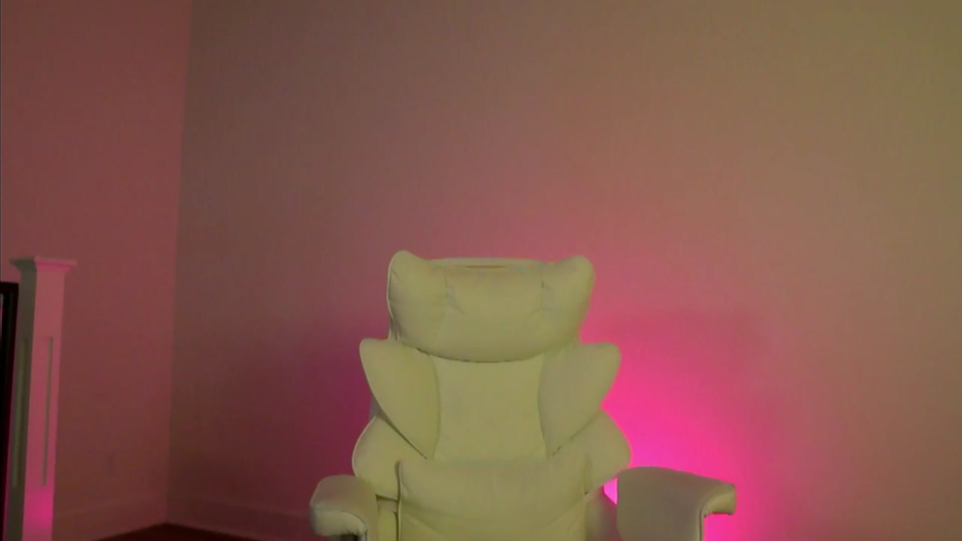Gallery image thumbnail from goddessccleo's myfreecams stream on, 07/13/2026, 04:10 image 2 of 20