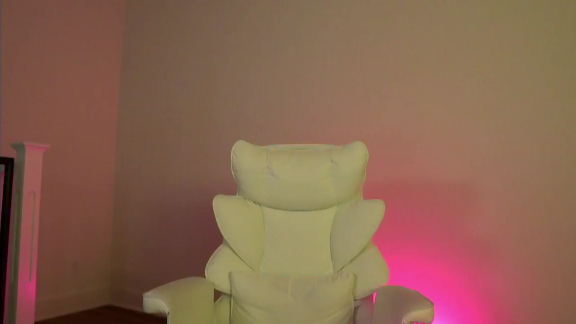 Gallery image thumbnail from goddessccleo's myfreecams stream on, 07/23/2026, 03:08 image 17 of 20