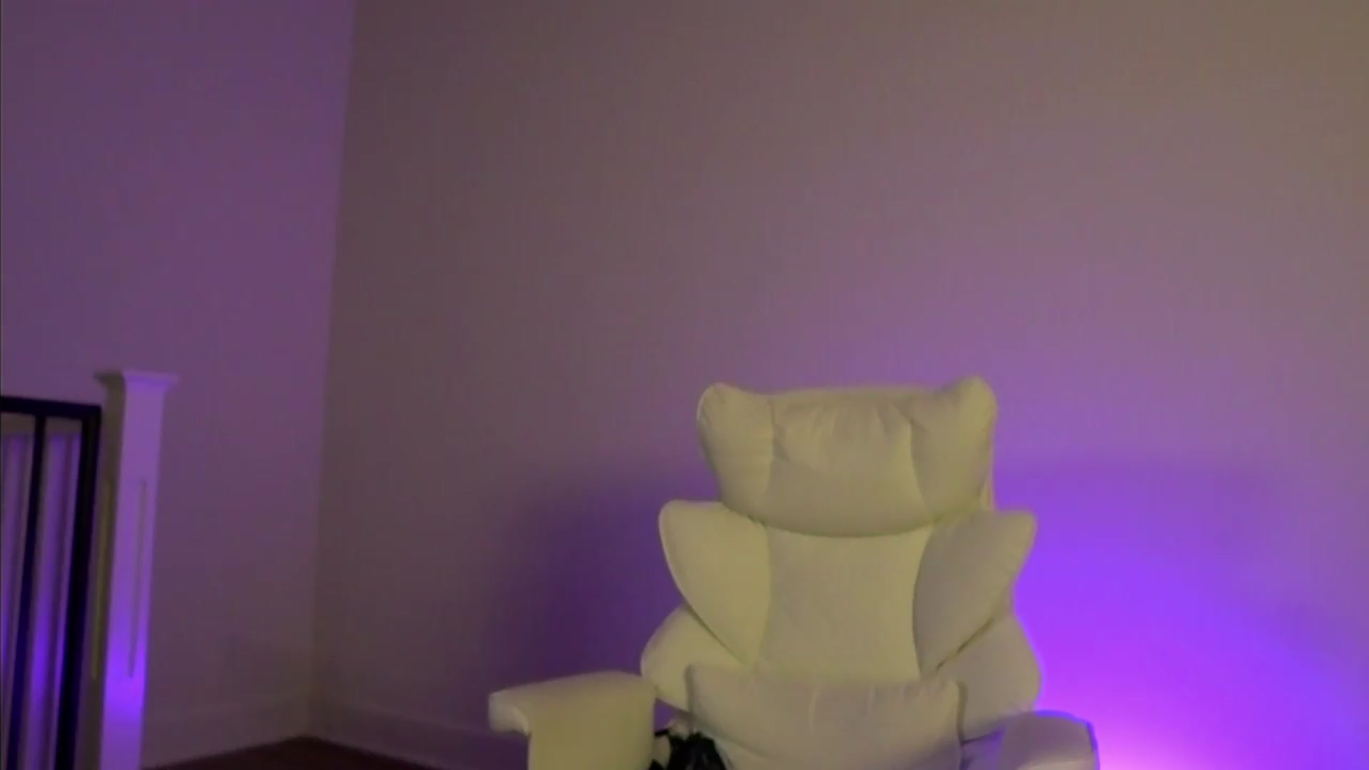 Gallery image thumbnail from goddessccleo's myfreecams stream on, 08/24/2026, 04:59 image 18 of 20