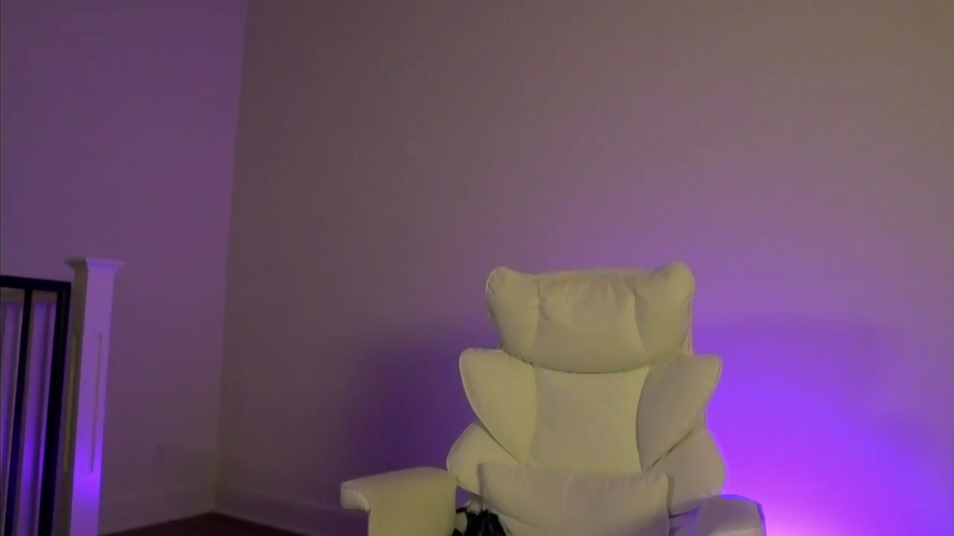 Gallery image thumbnail from goddessccleo's myfreecams stream on, 08/24/2026, 04:59 image 19 of 20