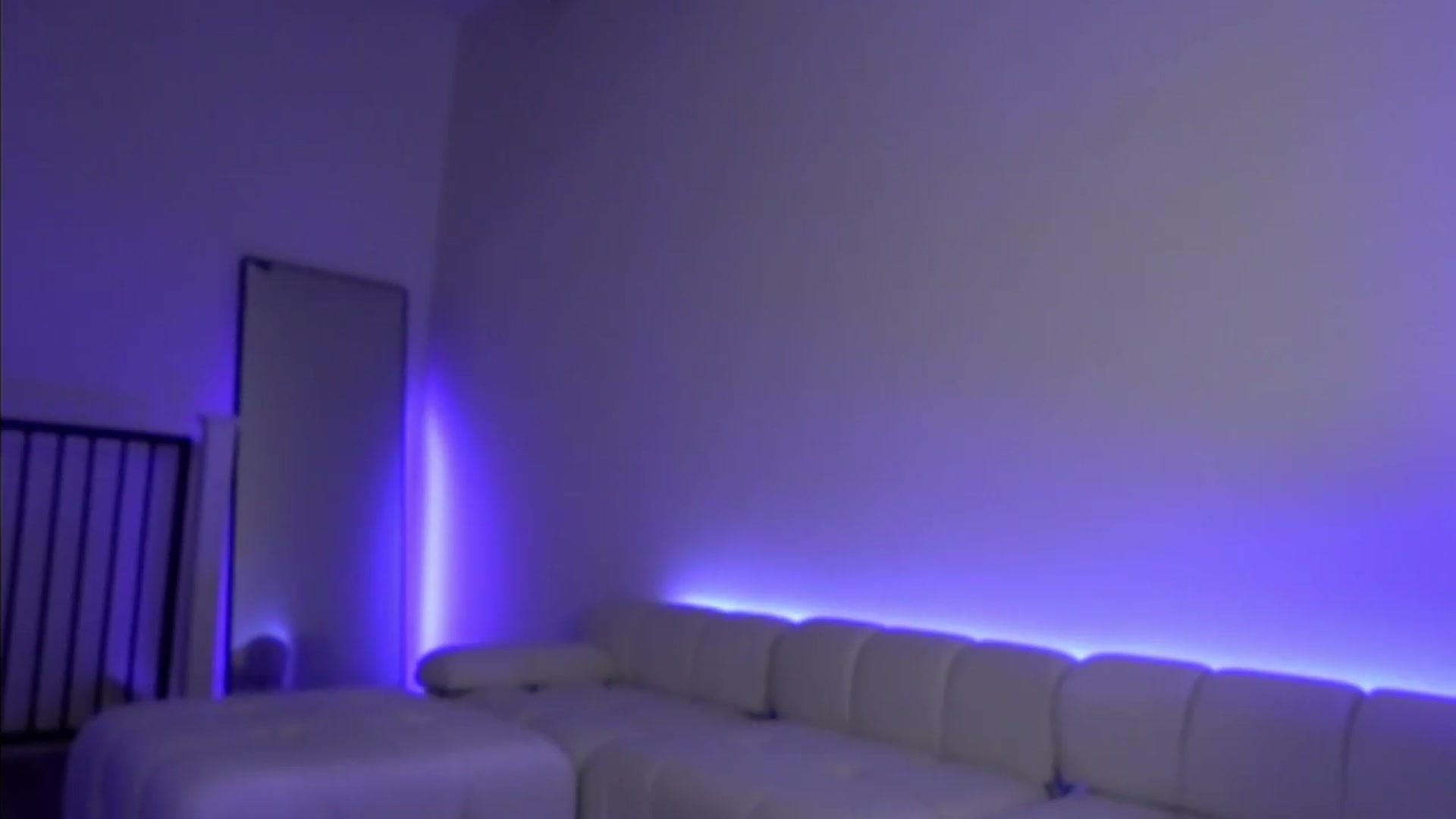 Gallery image thumbnail from goddessccleo's myfreecams stream on, 08/28/2026, 04:08 image 9 of 20