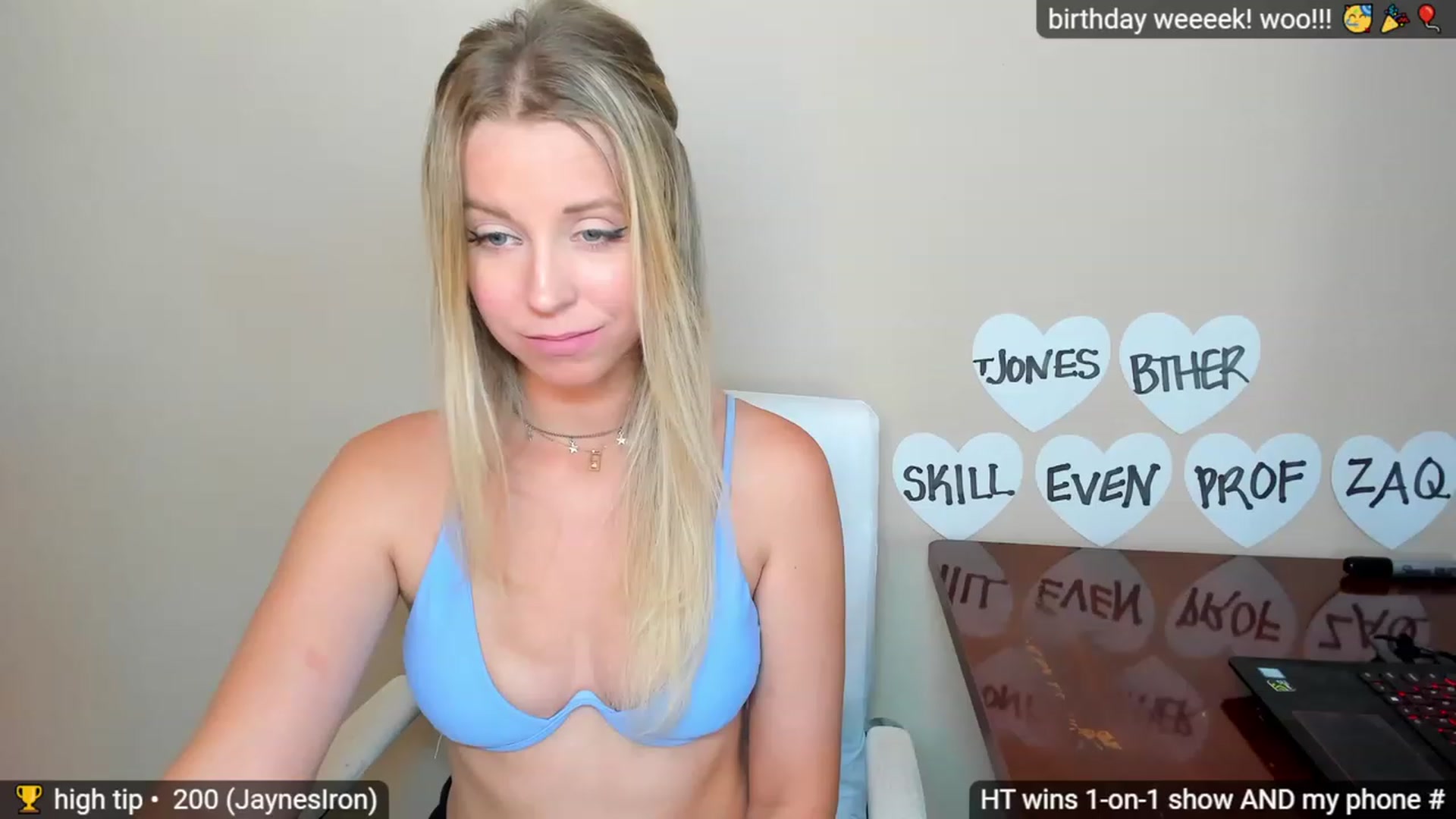 Gallery image thumbnail from goddessjayne's myfreecams stream on, 04/01/2023, 22:11 image 16 of 20