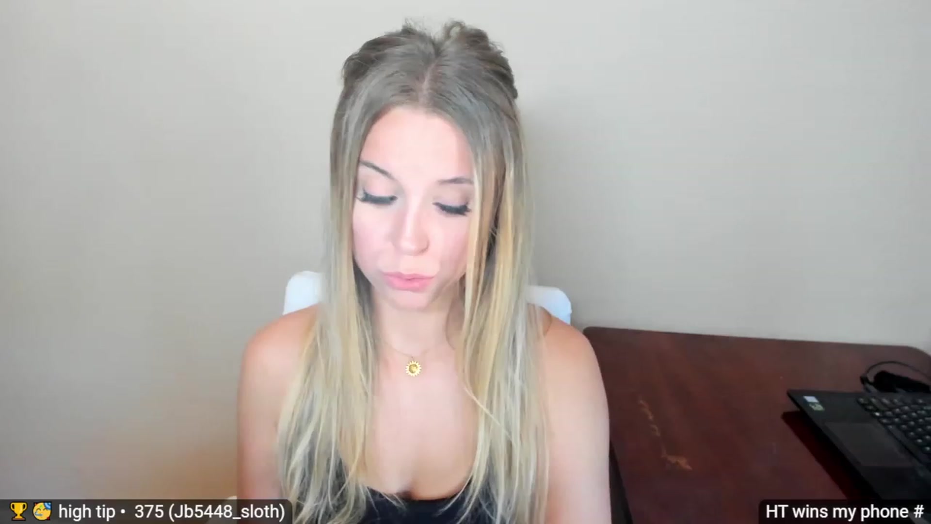 Gallery image thumbnail from goddessjayne's myfreecams stream on, 05/22/2023, 17:14 image 18 of 20