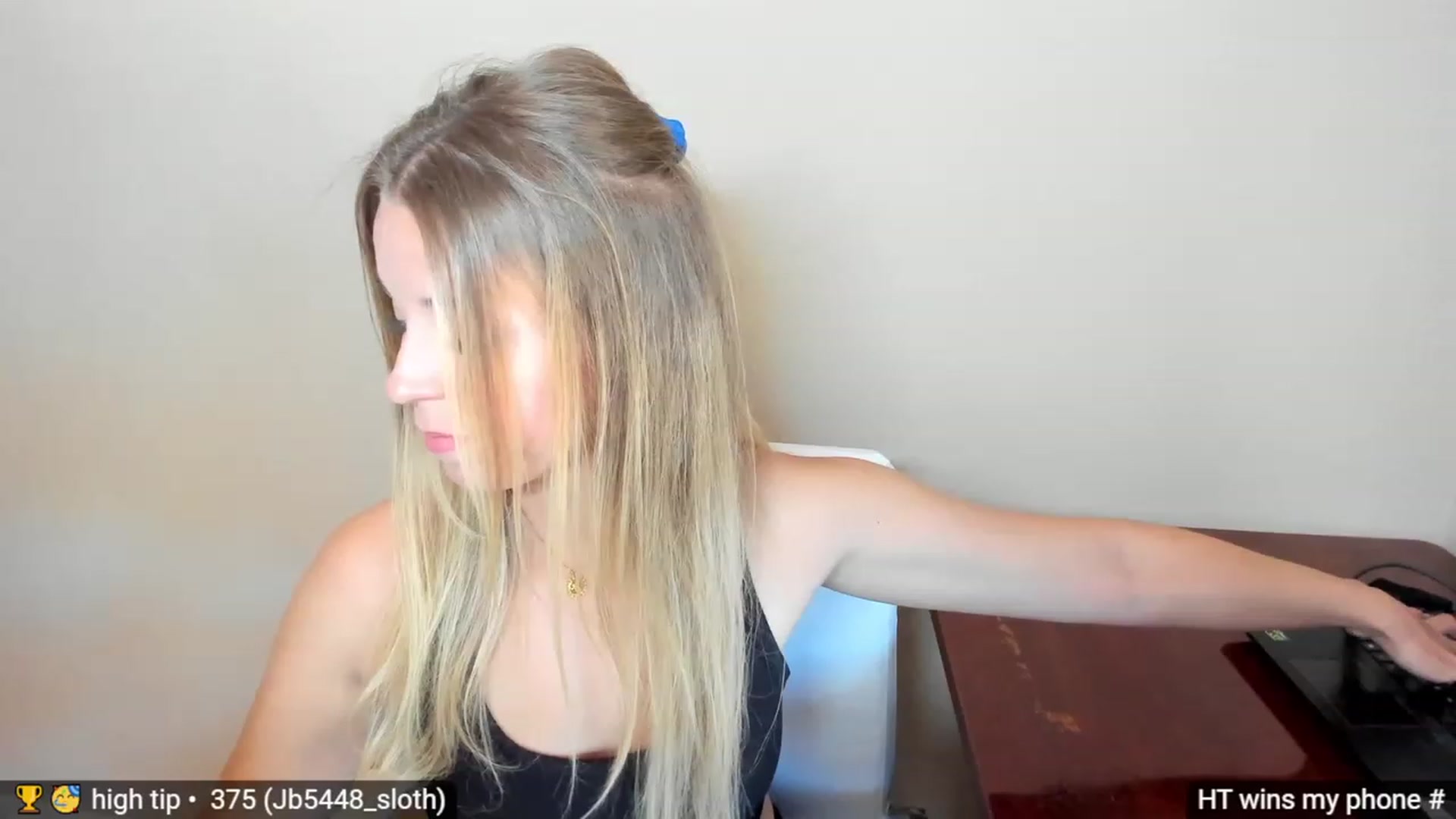 Gallery image thumbnail from goddessjayne's myfreecams stream on, 05/22/2023, 17:14 image 15 of 20