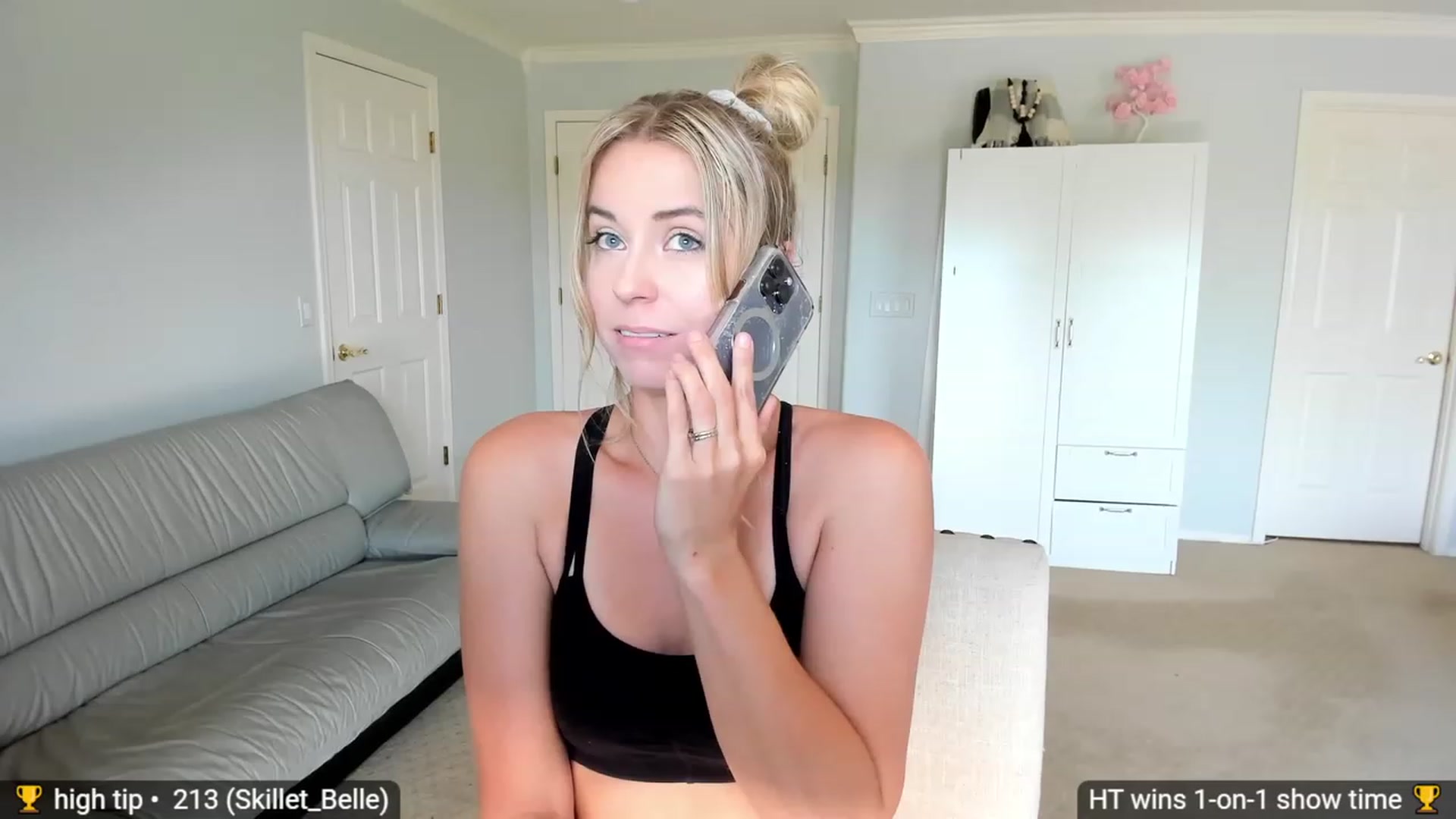 Gallery image thumbnail from goddessjayne's myfreecams stream on, 09/11/2023, 18:41 image 17 of 20