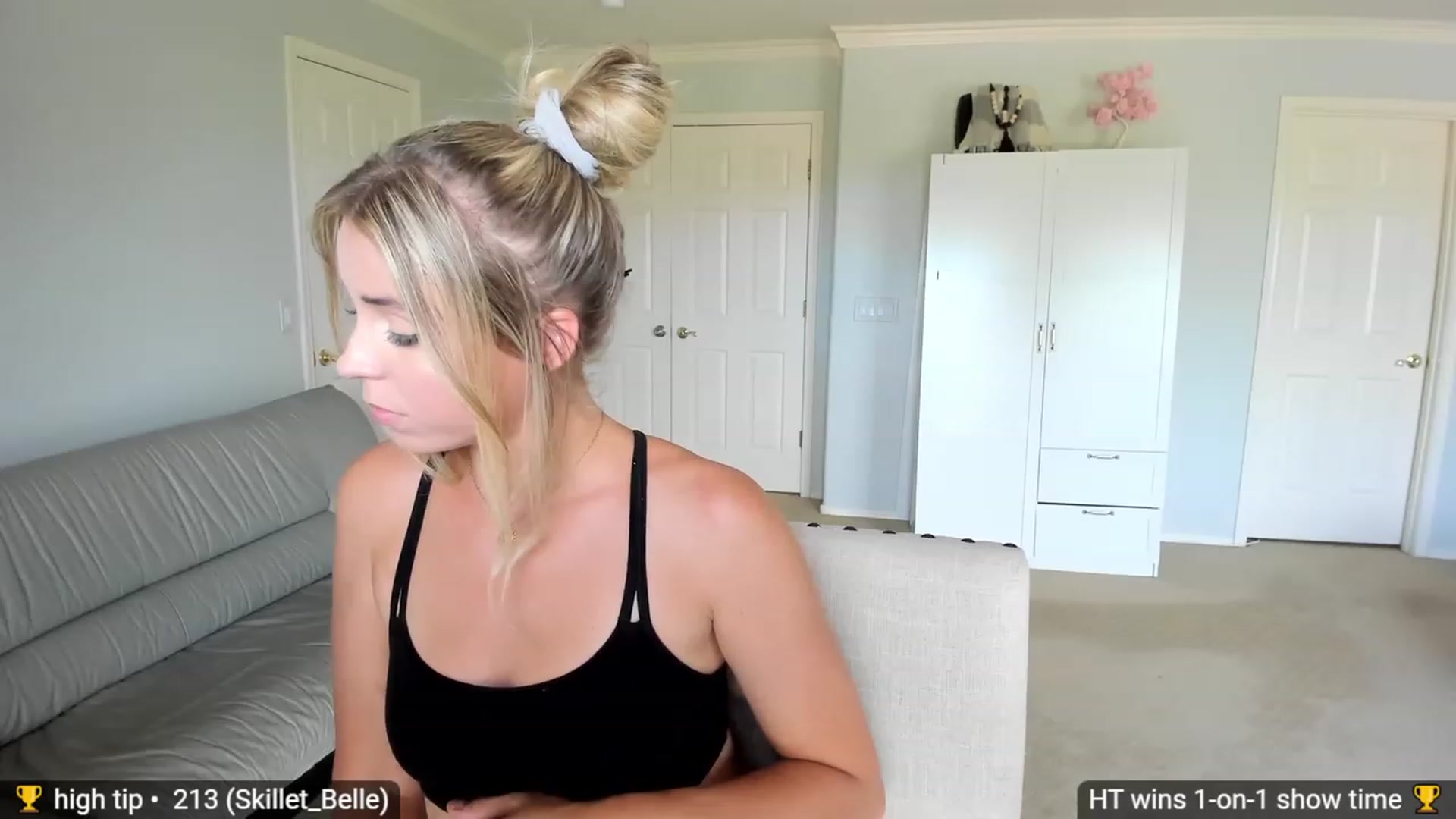 Gallery image thumbnail from goddessjayne's myfreecams stream on, 09/11/2023, 18:41 image 3 of 20