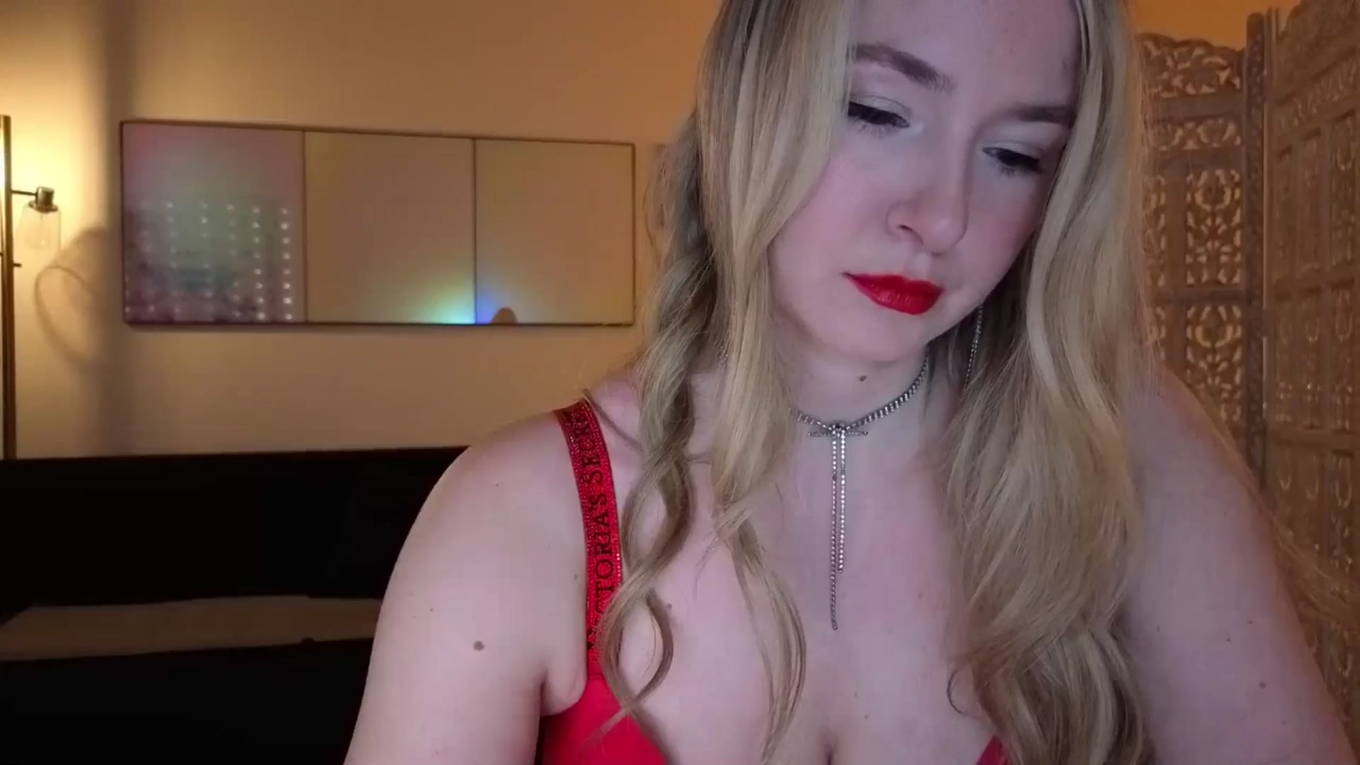 Gallery image thumbnail from goddessjinna's myfreecams stream on, 12/04/2025, 05:58 image 3 of 20