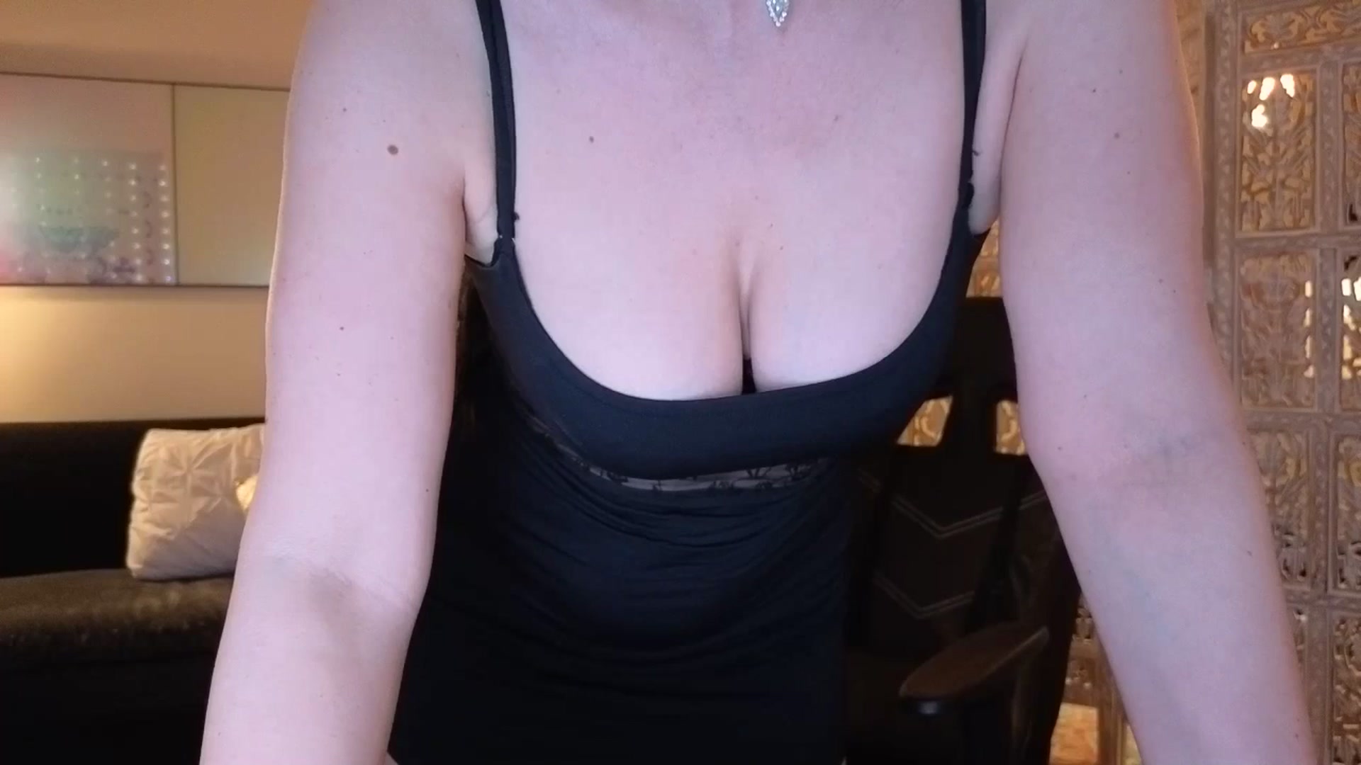 Gallery image thumbnail from goddessjinna's myfreecams stream on, 01/30/2026, 06:33 image 14 of 20