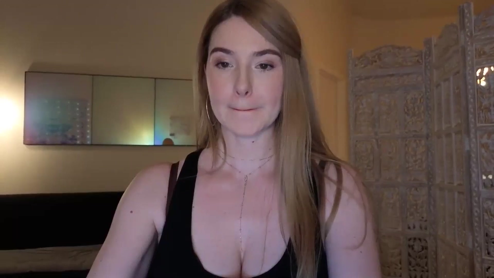 Gallery image thumbnail from goddessjinna's myfreecams stream on, 03/06/2026, 06:34 image 2 of 20