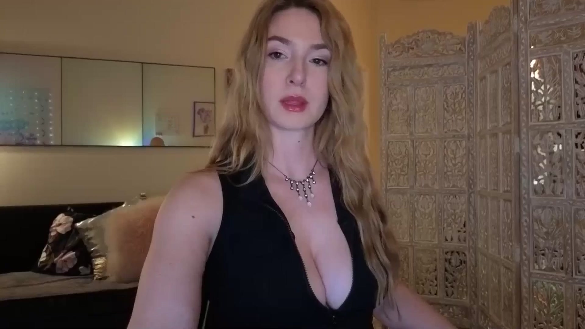 Gallery image thumbnail from goddessjinna's myfreecams stream on, 03/26/2026, 04:50 image 4 of 20