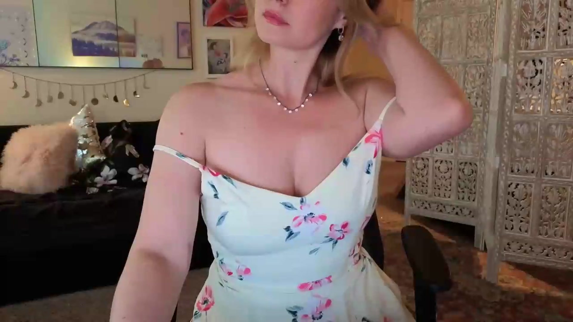 Gallery image thumbnail from goddessjinna's myfreecams stream on, 07/03/2026, 02:08 image 20 of 20