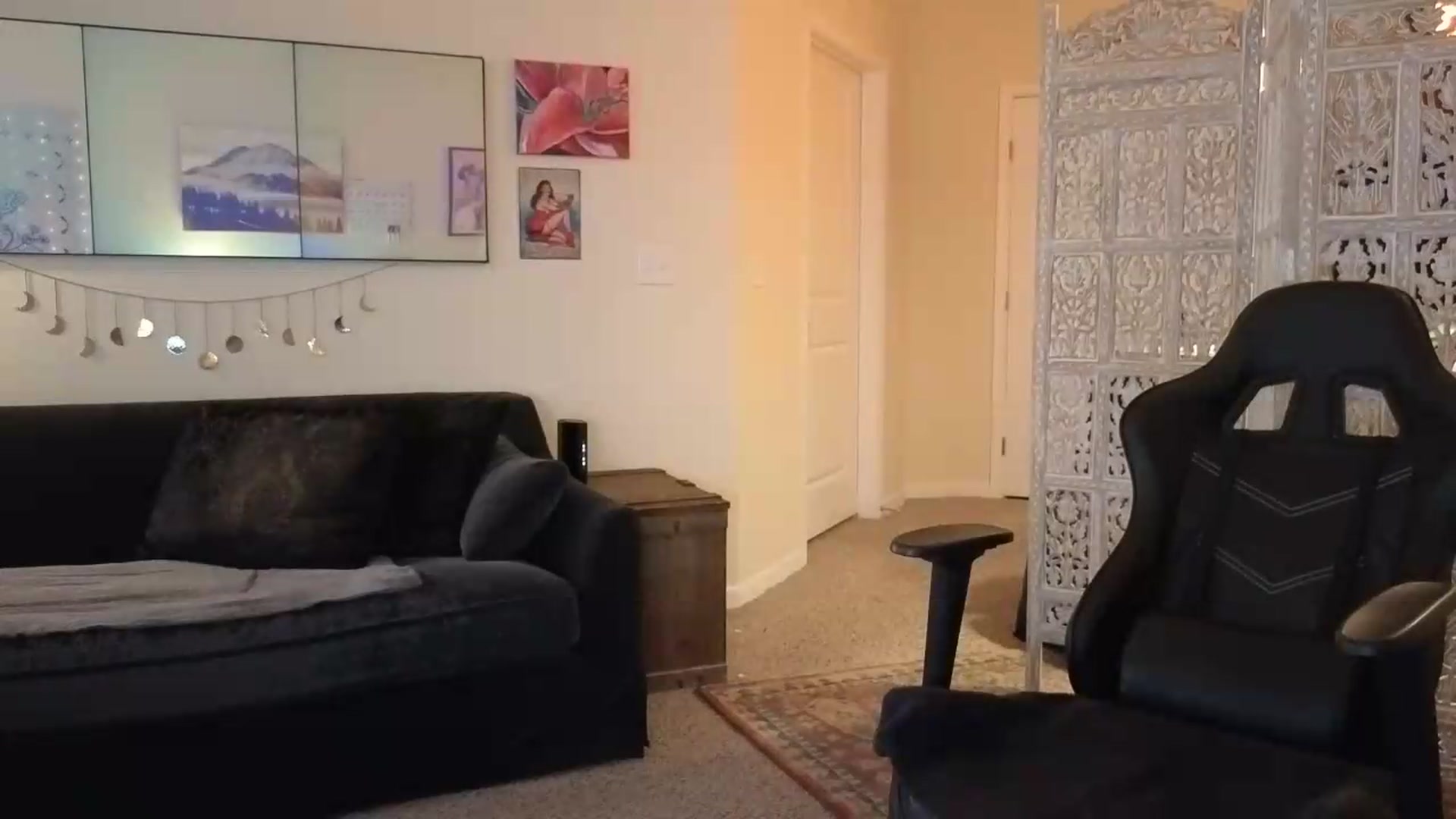 Gallery image thumbnail from goddessjinna's myfreecams stream on, 08/14/2026, 02:55 image 14 of 20