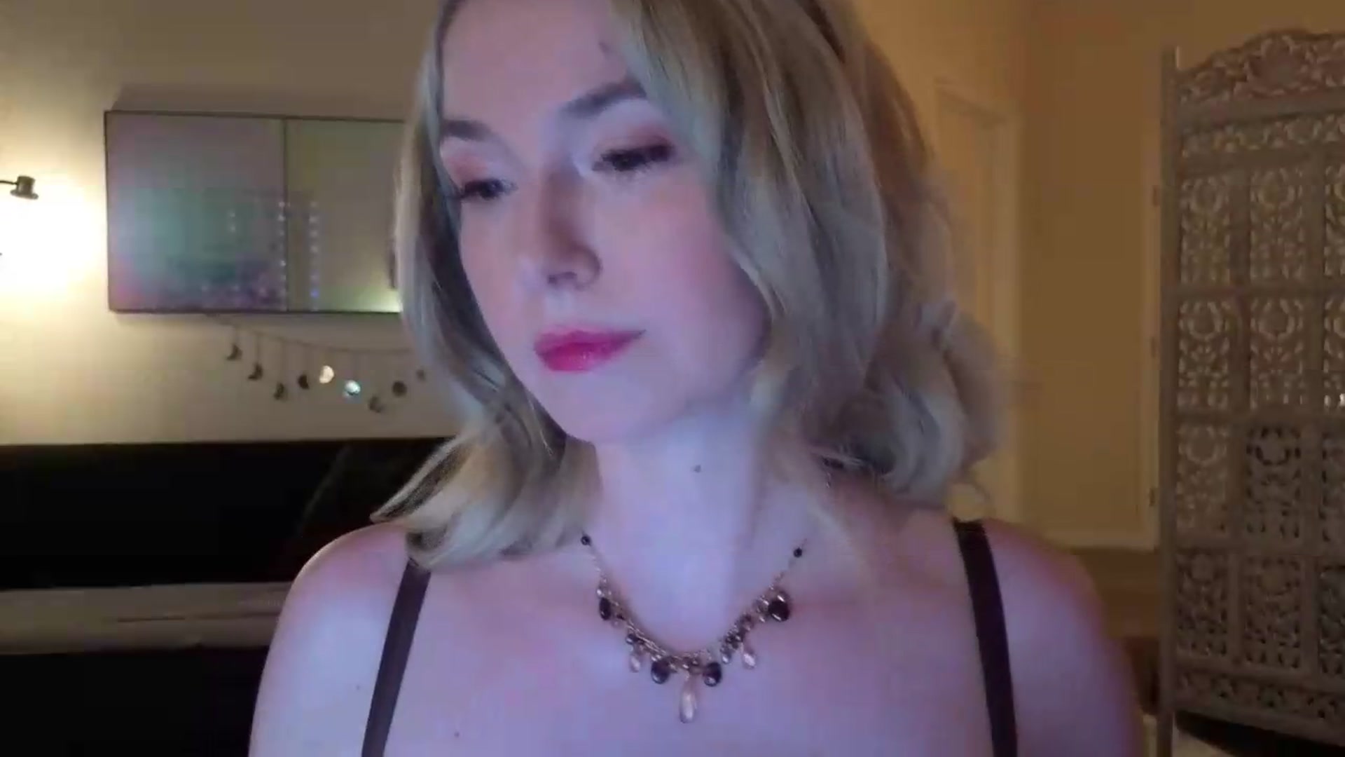 Gallery image thumbnail from goddessjinna's myfreecams stream on, 08/15/2026, 04:11 image 6 of 20