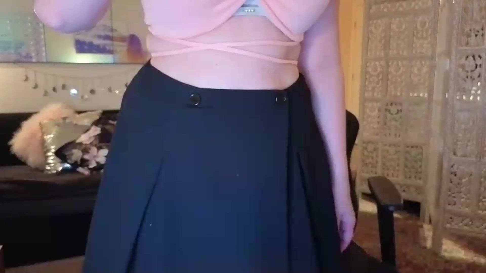 Gallery image thumbnail from goddessjinna's myfreecams stream on, 08/16/2026, 04:33 image 5 of 20