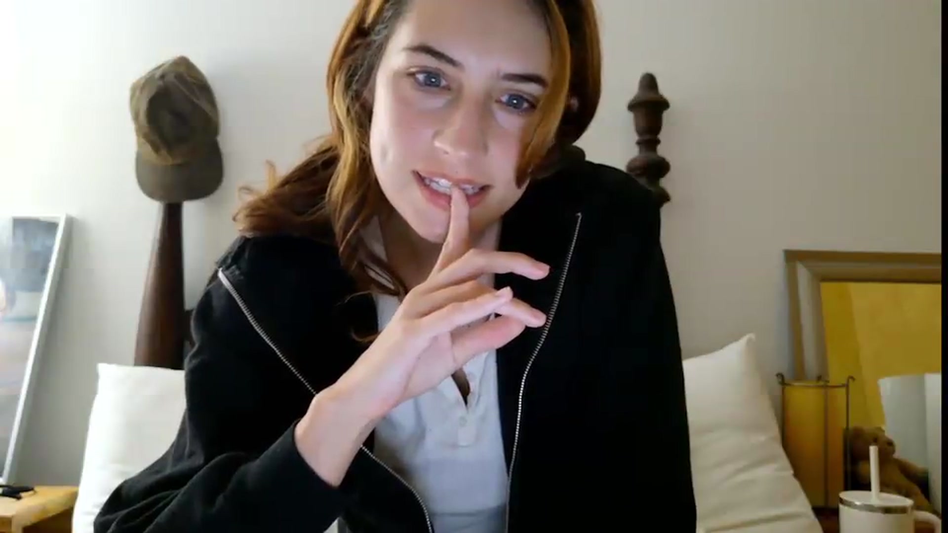 Gallery image thumbnail from goonergirl's myfreecams stream on, 08/27/2026, 05:34 image 12 of 20