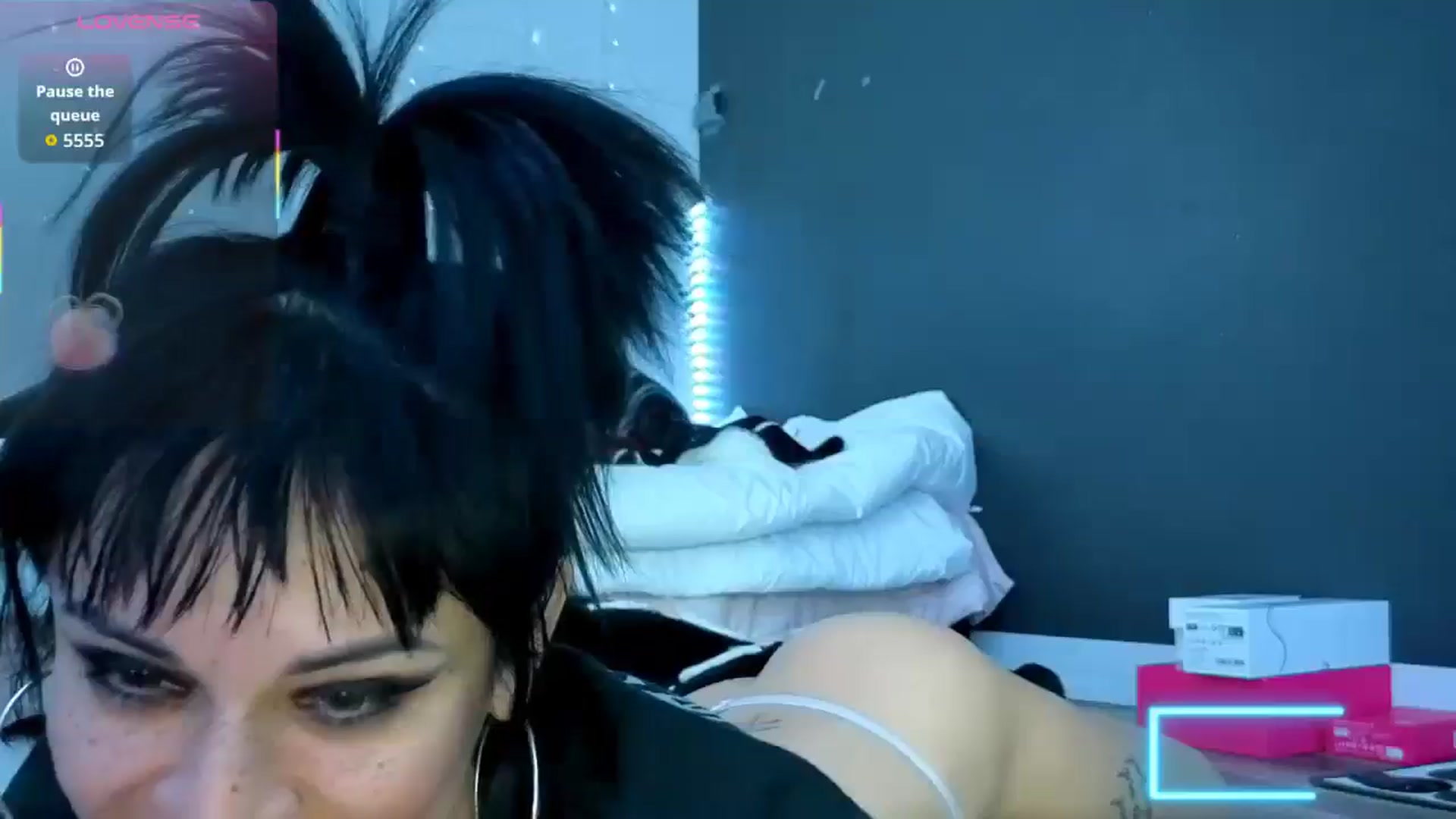 Gallery image thumbnail from gothybat's myfreecams stream on, 01/23/2026, 18:02 image 3 of 20