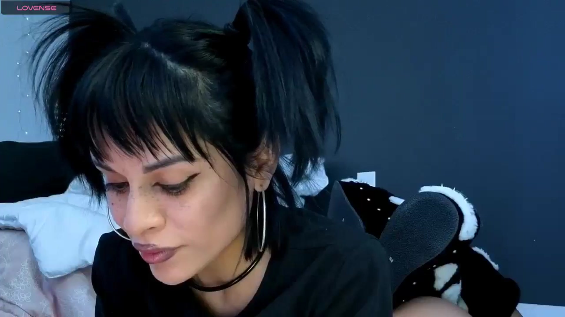 Gallery image thumbnail from gothybat's myfreecams stream on, 01/27/2026, 18:14 image 2 of 20