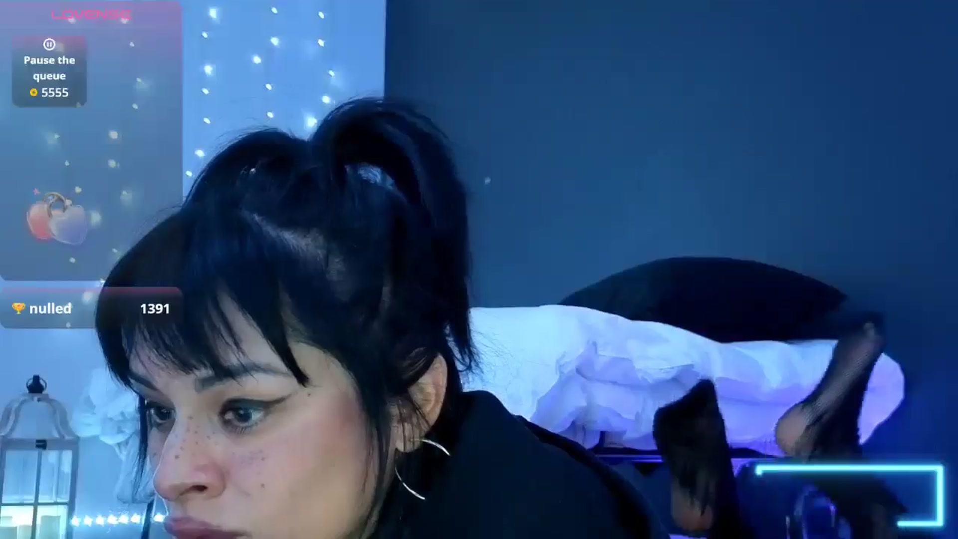 Gallery image thumbnail from gothybat's myfreecams stream on, 02/11/2026, 20:13 image 6 of 20