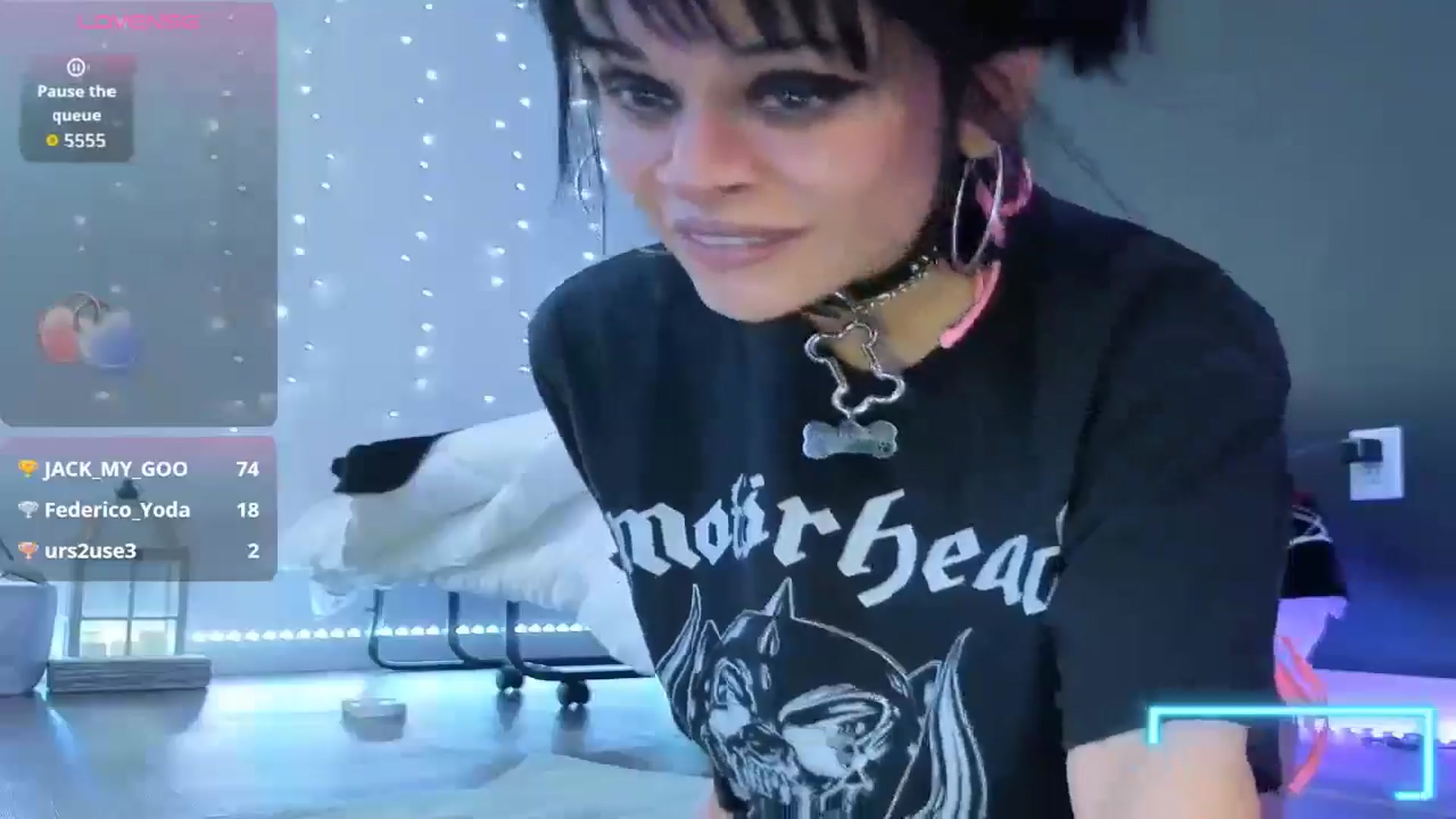 Gallery image thumbnail from gothybat's myfreecams stream on, 02/14/2026, 19:20 image 12 of 20
