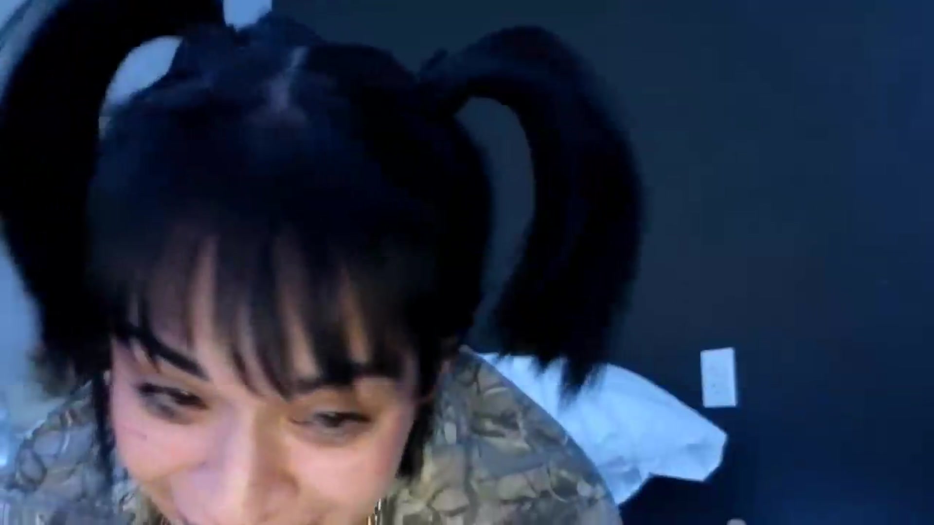 Gallery image thumbnail from gothybat's myfreecams stream on, 03/07/2026, 17:41 image 10 of 20