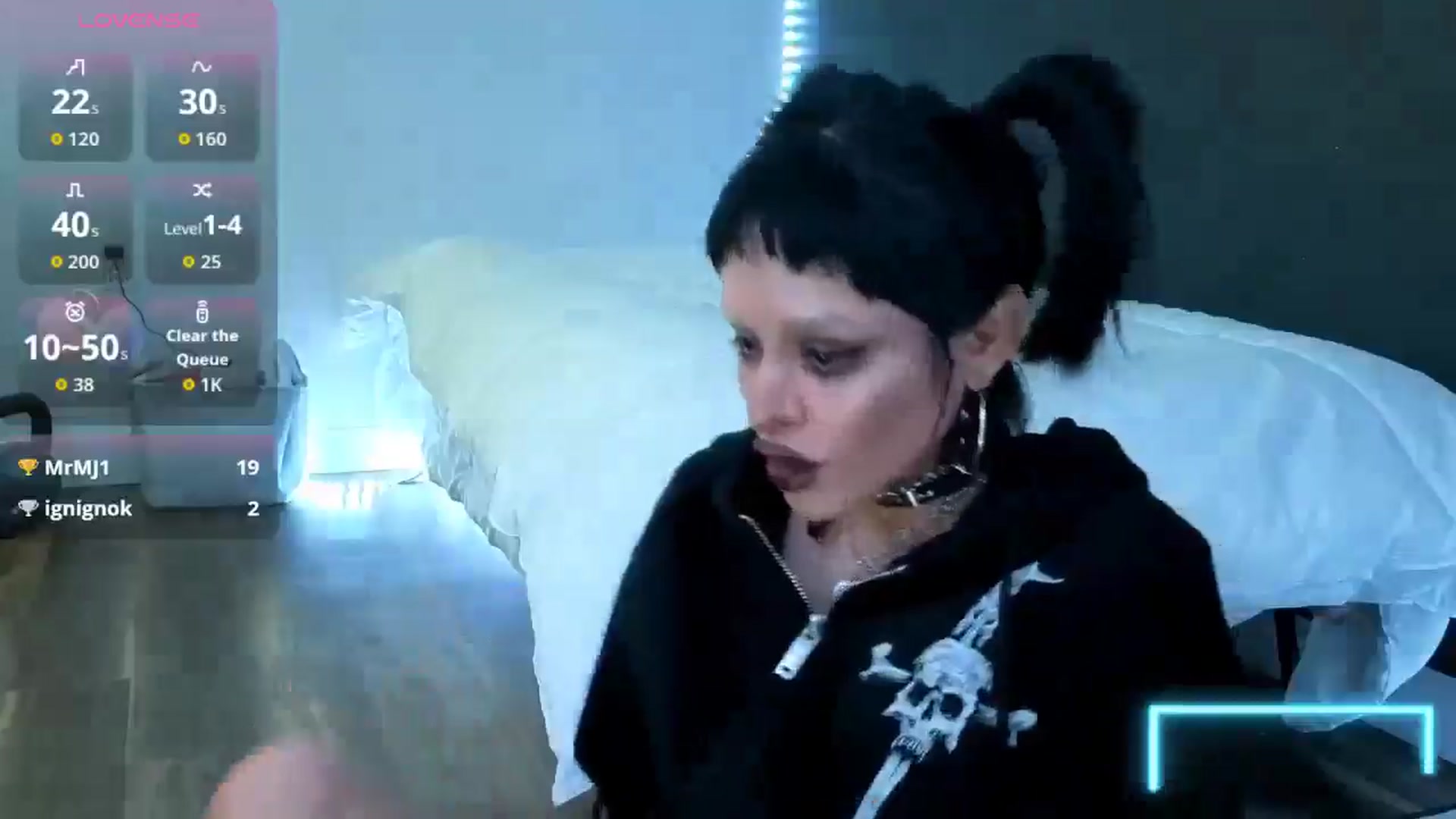 Gallery image thumbnail from gothybat's myfreecams stream on, 03/10/2026, 18:21 image 13 of 20