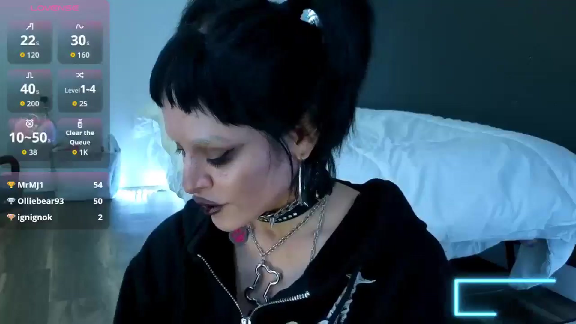 Gallery image thumbnail from gothybat's myfreecams stream on, 03/10/2026, 18:21 image 17 of 20