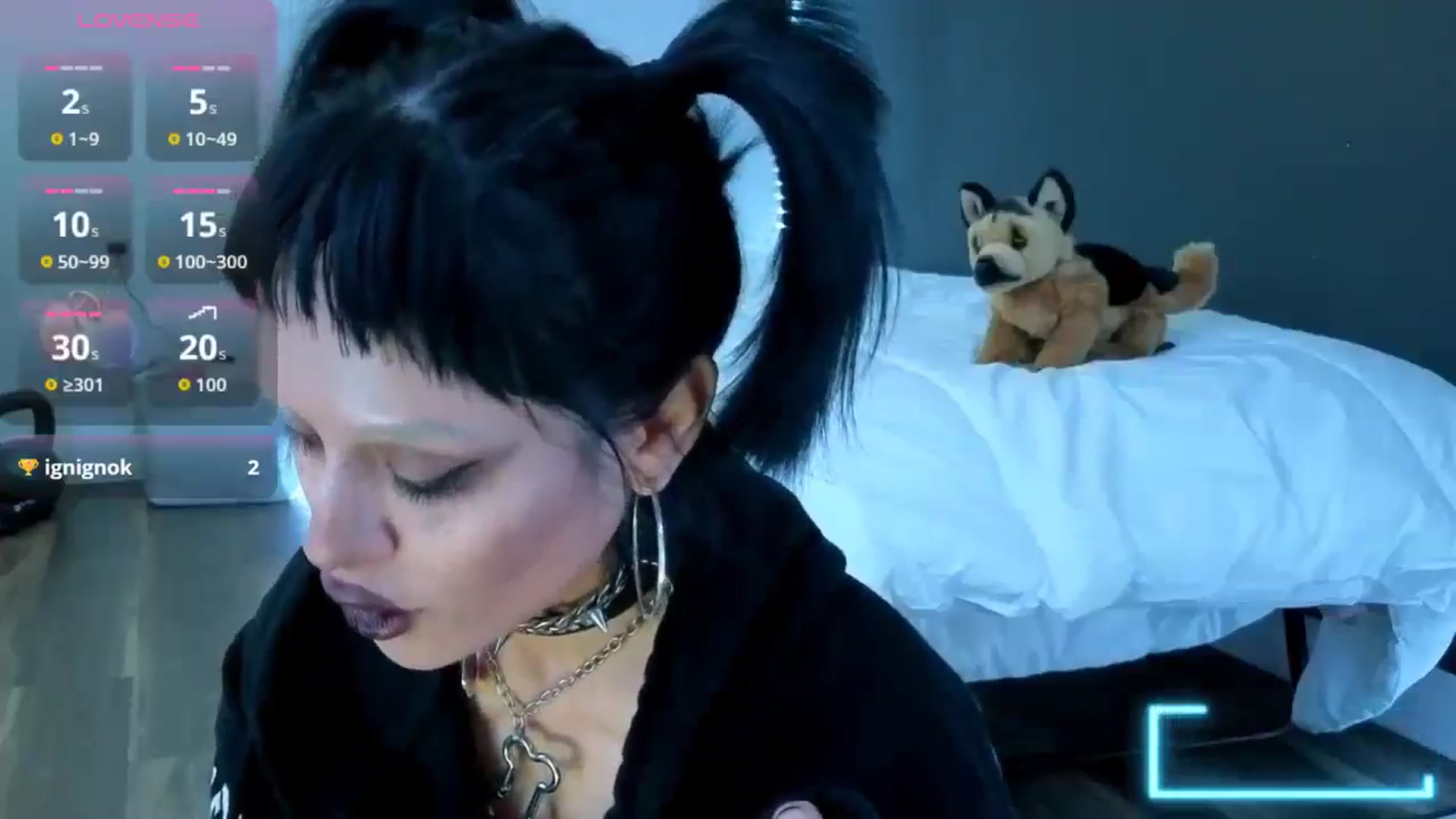 Gallery image thumbnail from gothybat's myfreecams stream on, 03/10/2026, 18:21 image 4 of 20