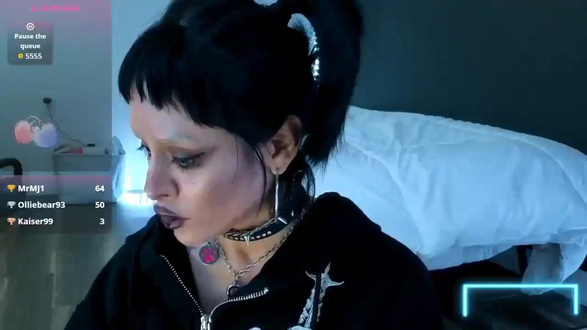 Gallery image thumbnail from gothybat's myfreecams stream on, 03/10/2026, 18:21 image 20 of 20