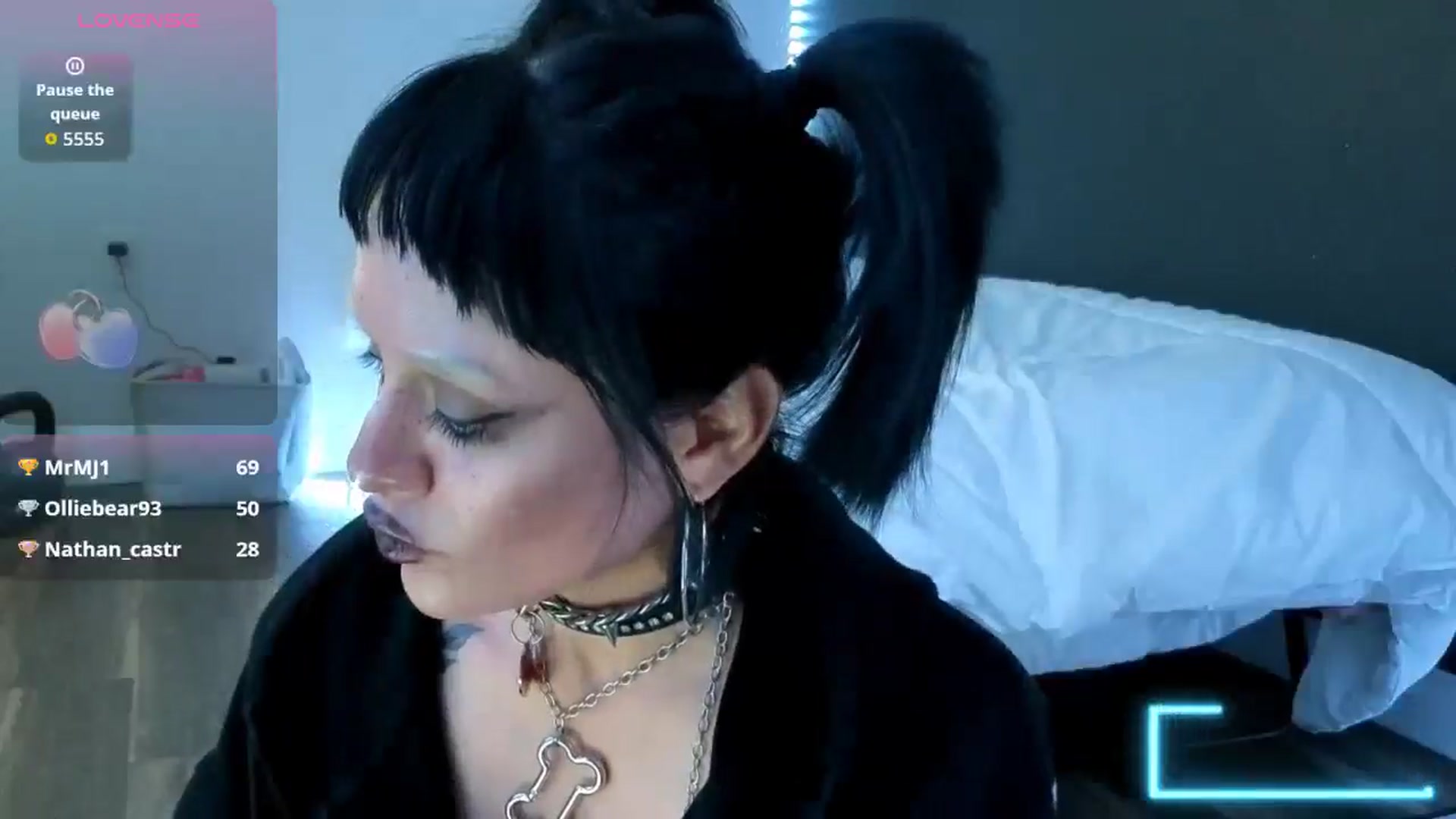 Gallery image thumbnail from gothybat's myfreecams stream on, 03/10/2026, 20:58 image 4 of 20