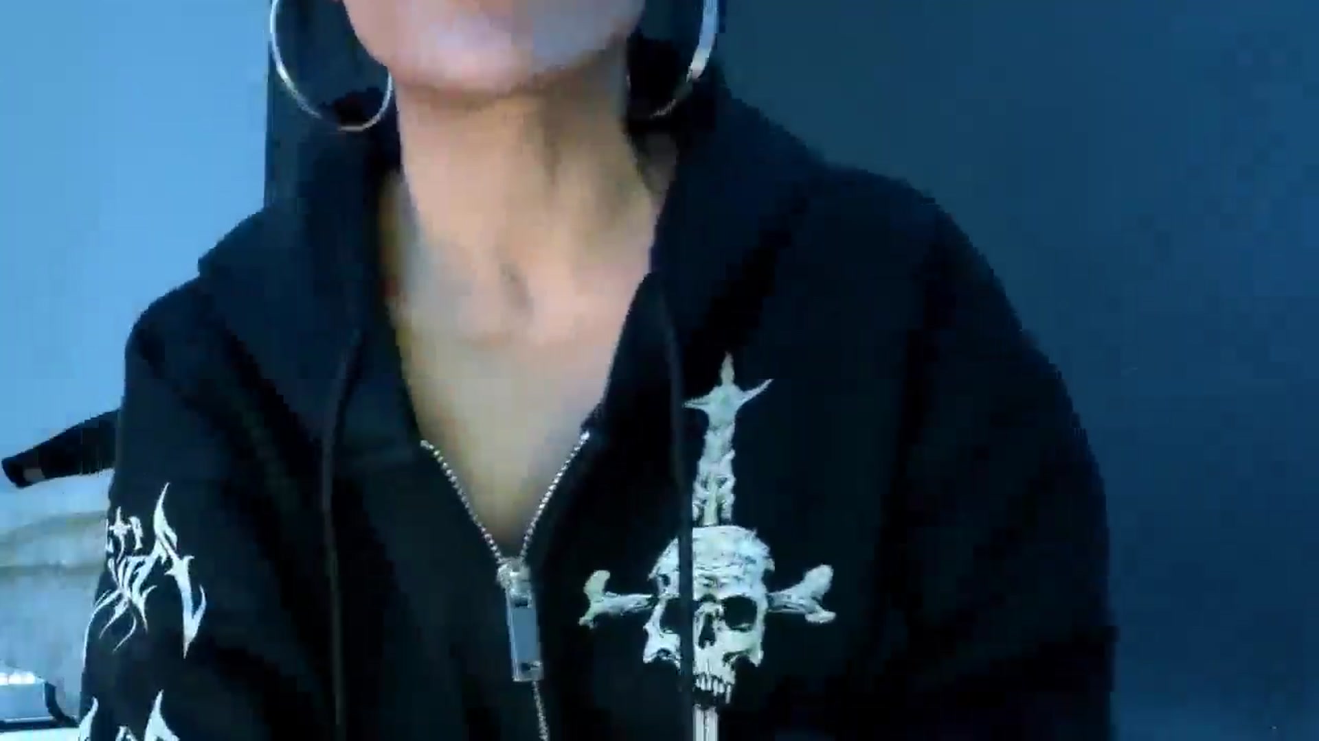 Gallery image thumbnail from gothybat's myfreecams stream on, 03/11/2026, 20:10 image 18 of 20