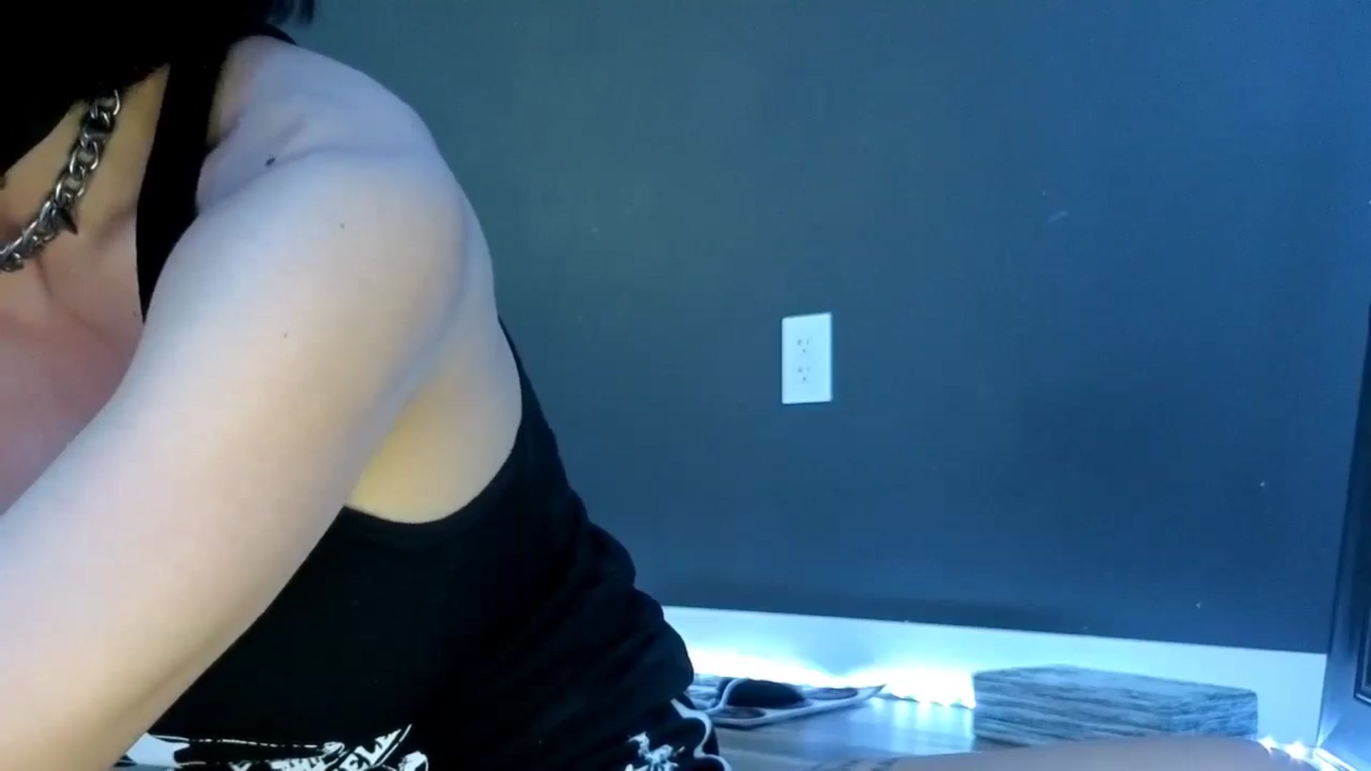 Gallery image thumbnail from gothybat's myfreecams stream on, 03/13/2026, 20:37 image 20 of 20