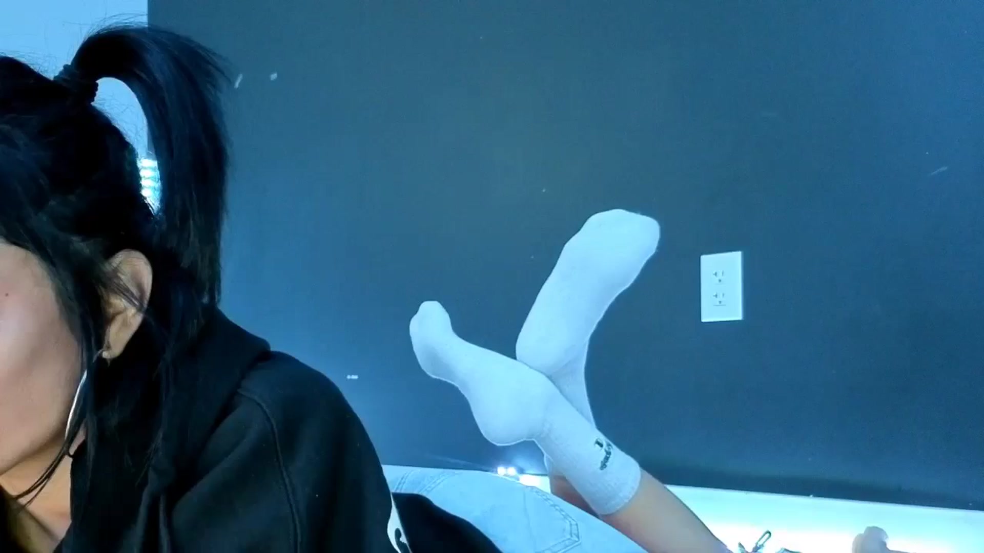 Gallery image thumbnail from gothybat's myfreecams stream on, 03/14/2026, 18:43 image 11 of 20