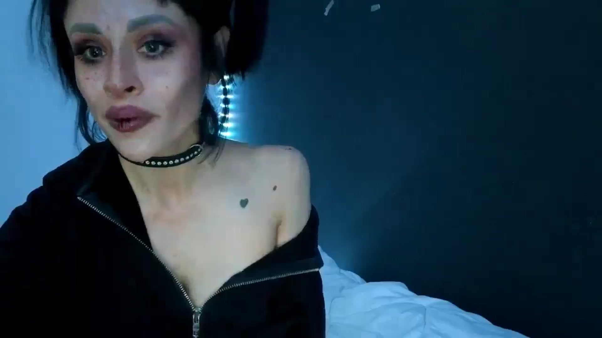 Gallery image thumbnail from gothybat's myfreecams stream on, 03/17/2026, 16:00 image 4 of 20