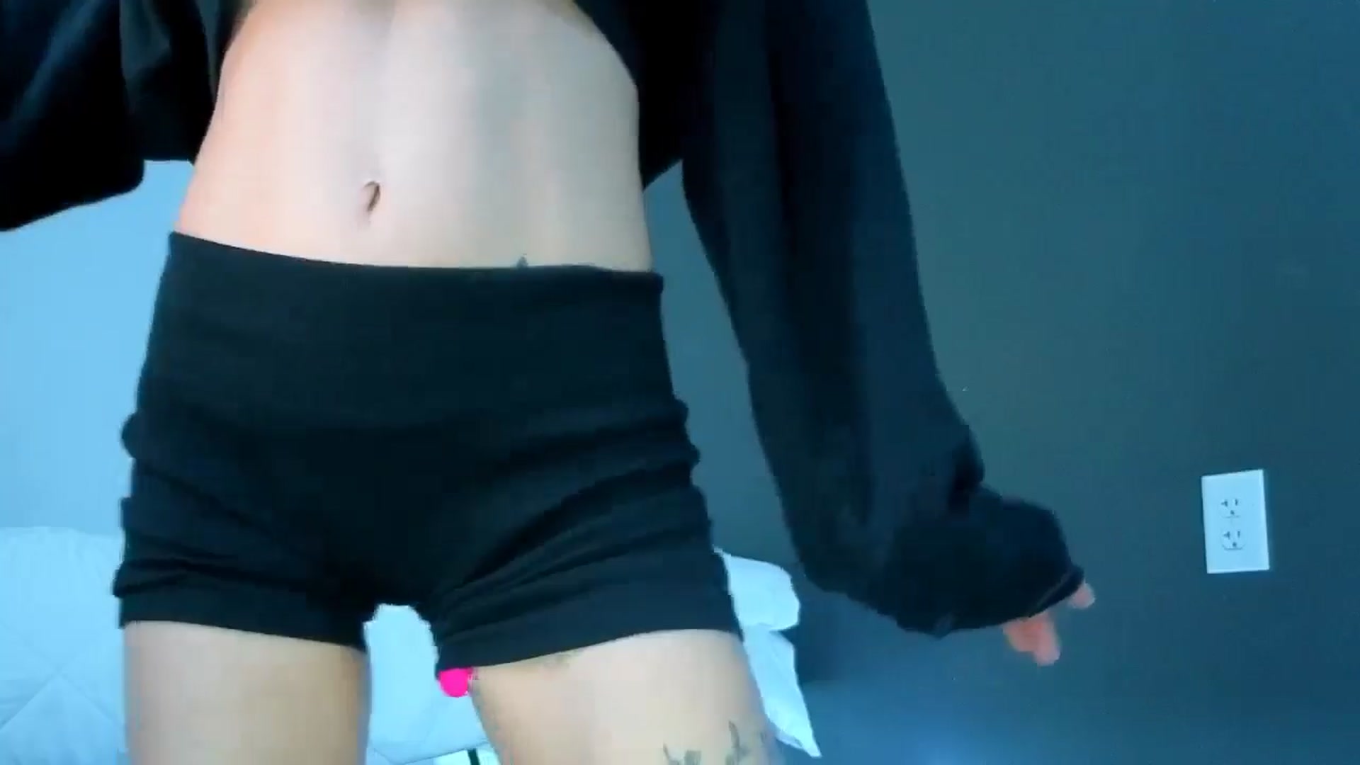 Gallery image thumbnail from gothybat's myfreecams stream on, 03/17/2026, 19:28 image 2 of 20