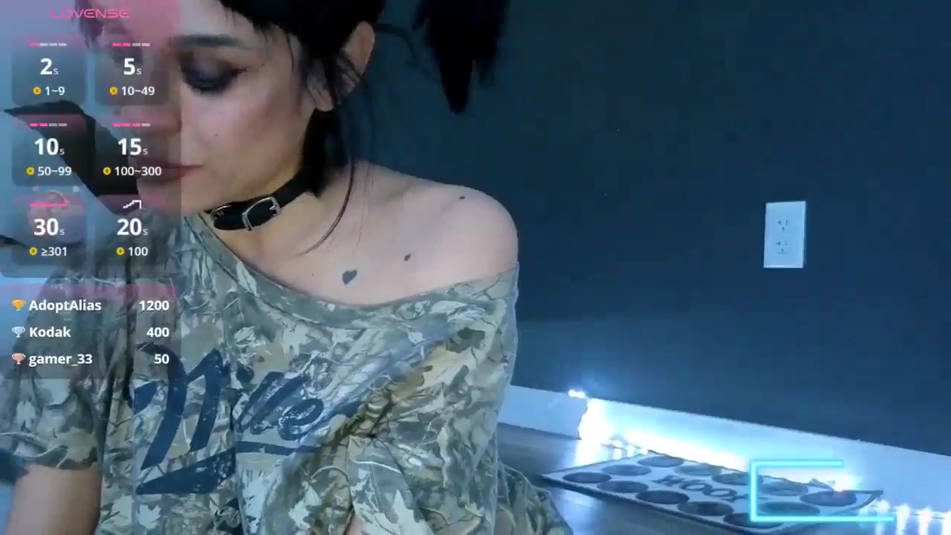 Gallery image thumbnail from gothybat's myfreecams stream on, 03/19/2026, 20:15 image 15 of 20