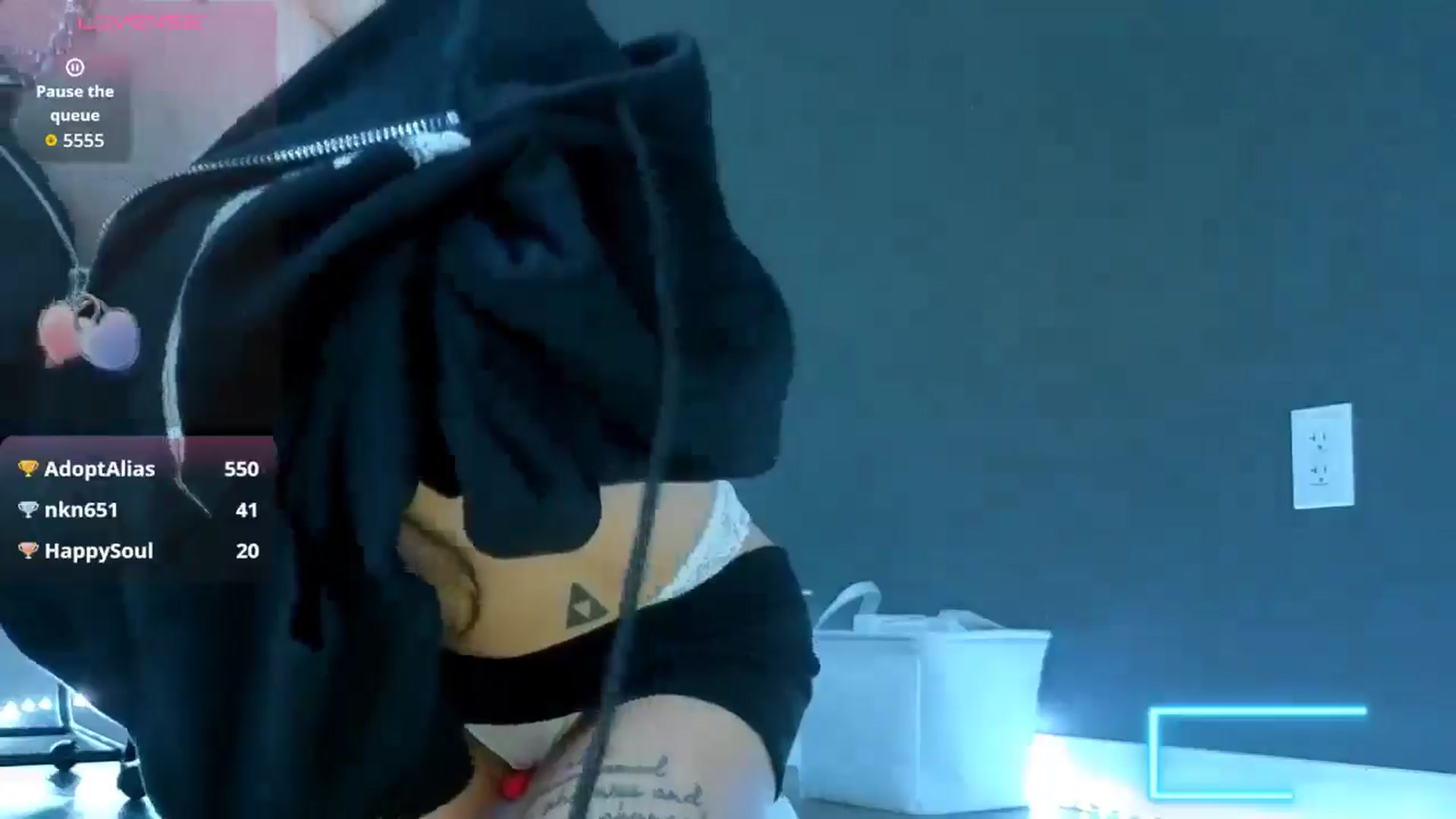 Gallery image thumbnail from gothybat's myfreecams stream on, 03/20/2026, 20:10 image 10 of 20